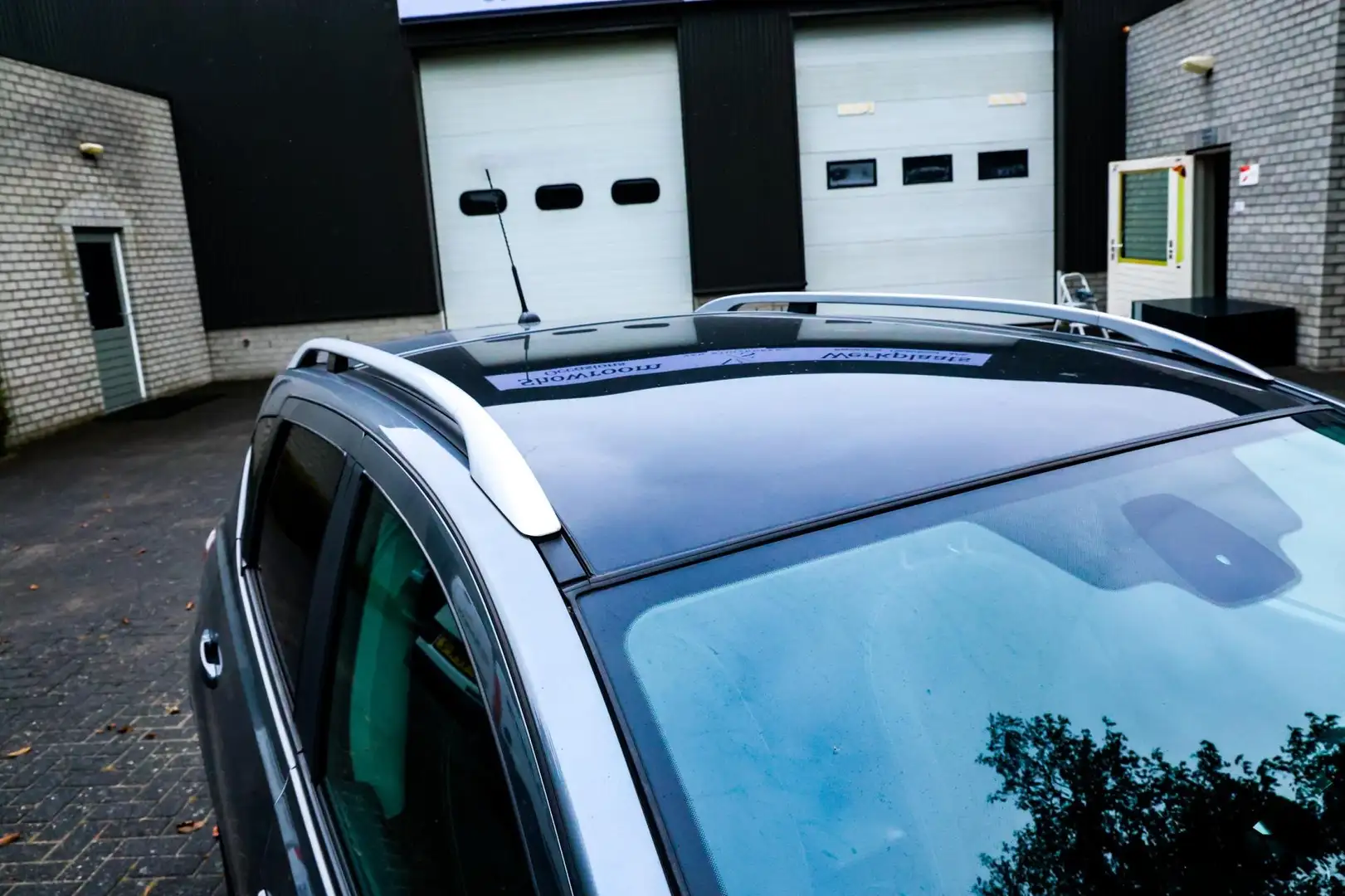 Nissan Qashqai 1.6 Connect Edition PANORAMADAK TREKHAAK CAMERA Gris - 2