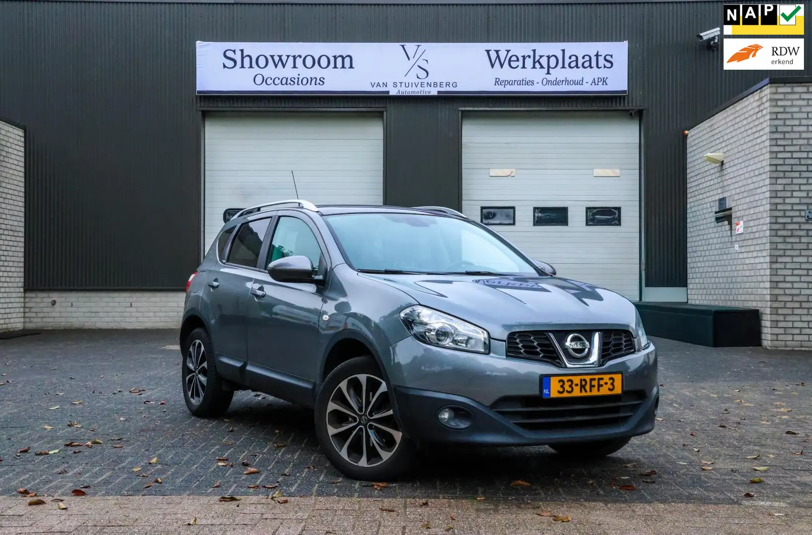 Nissan Qashqai 1.6 Connect Edition PANORAMADAK TREKHAAK CAMERA Gris - 1