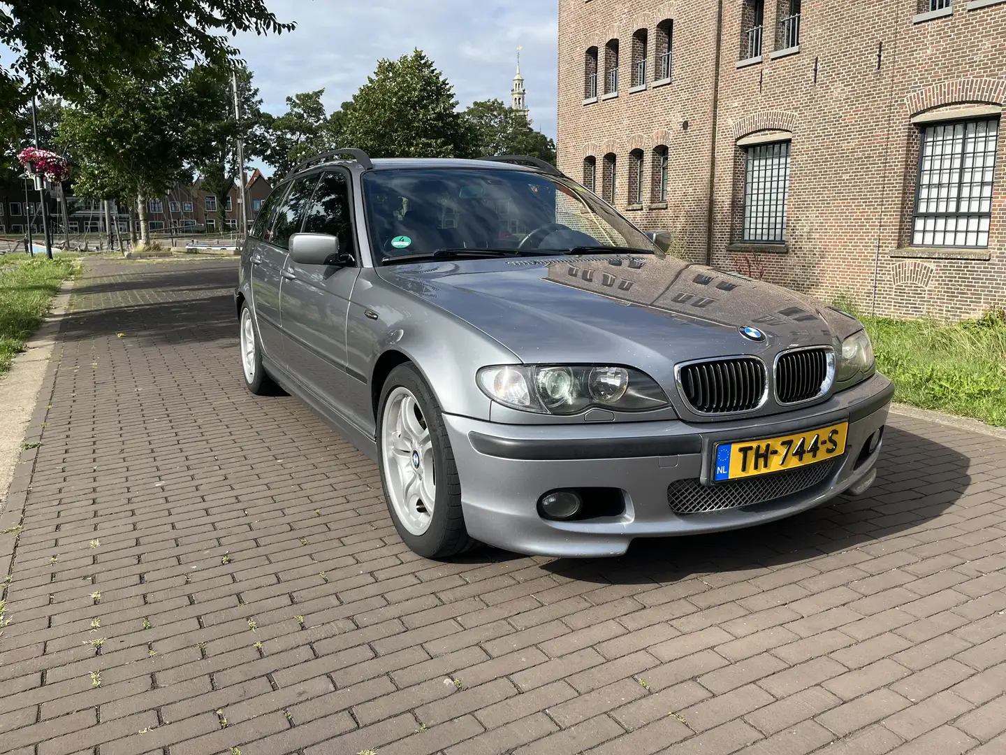 BMW 330 320i Edition Šedá - 1