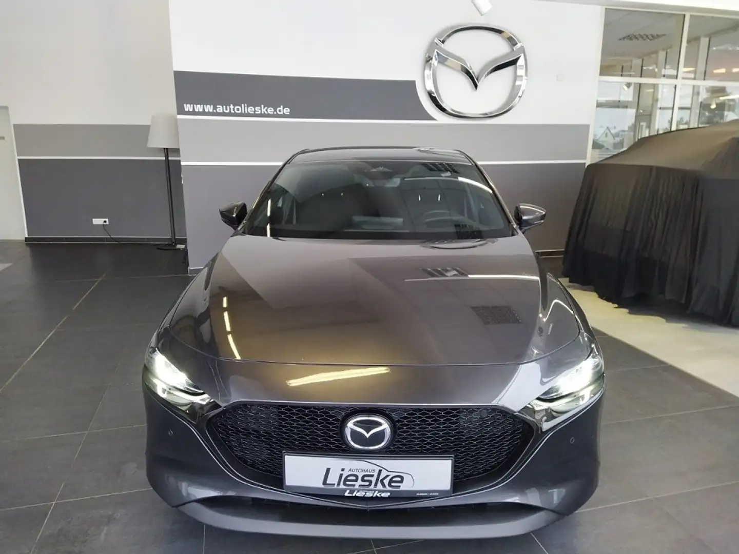 Mazda 3 2.0L e-SKYACTIV G 122ps 6MT FWD Exclusive-line DES Grau - 1