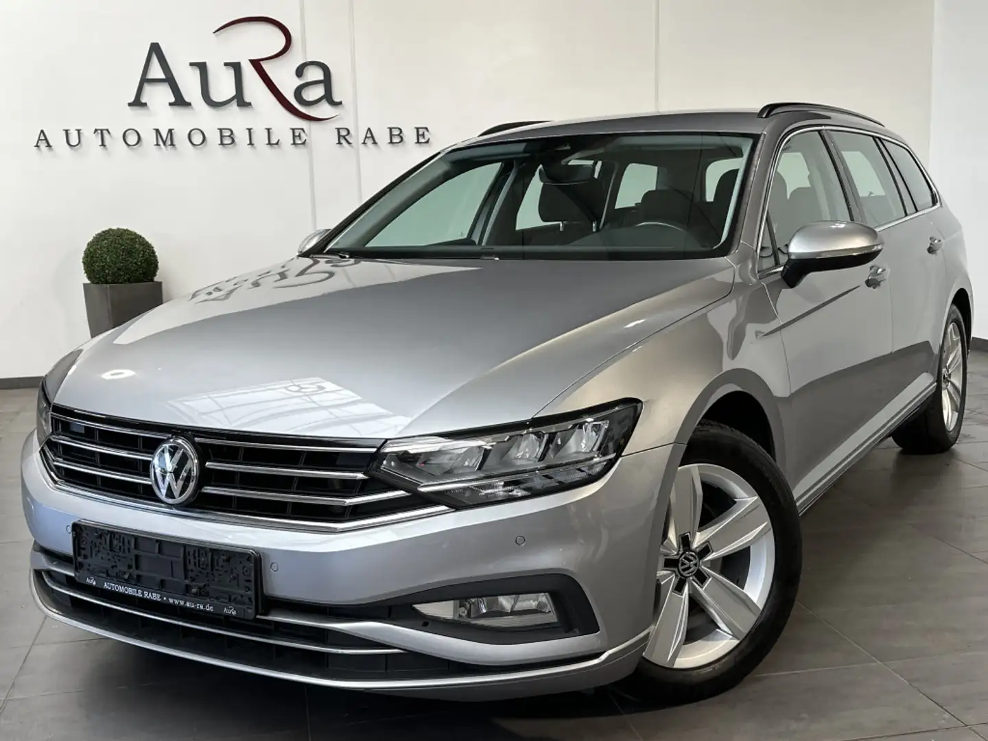Volkswagen Passat Variant 2.0 TDI DSG Business NAV+LED+ACC Argent - 1