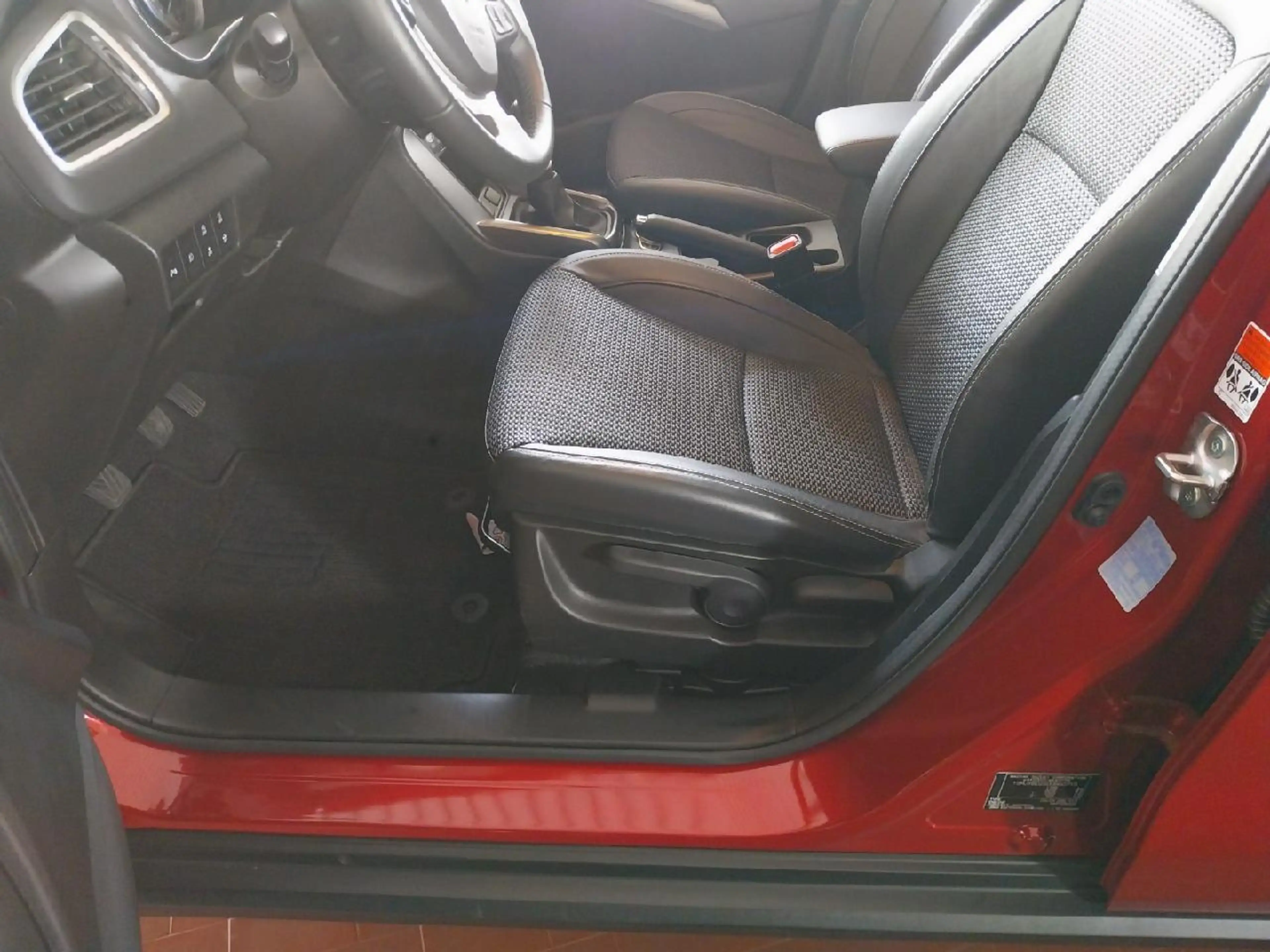 Suzuki S-Cross Comfort+ AllGrip 4x4 Pano 360° Keyless — photo 14