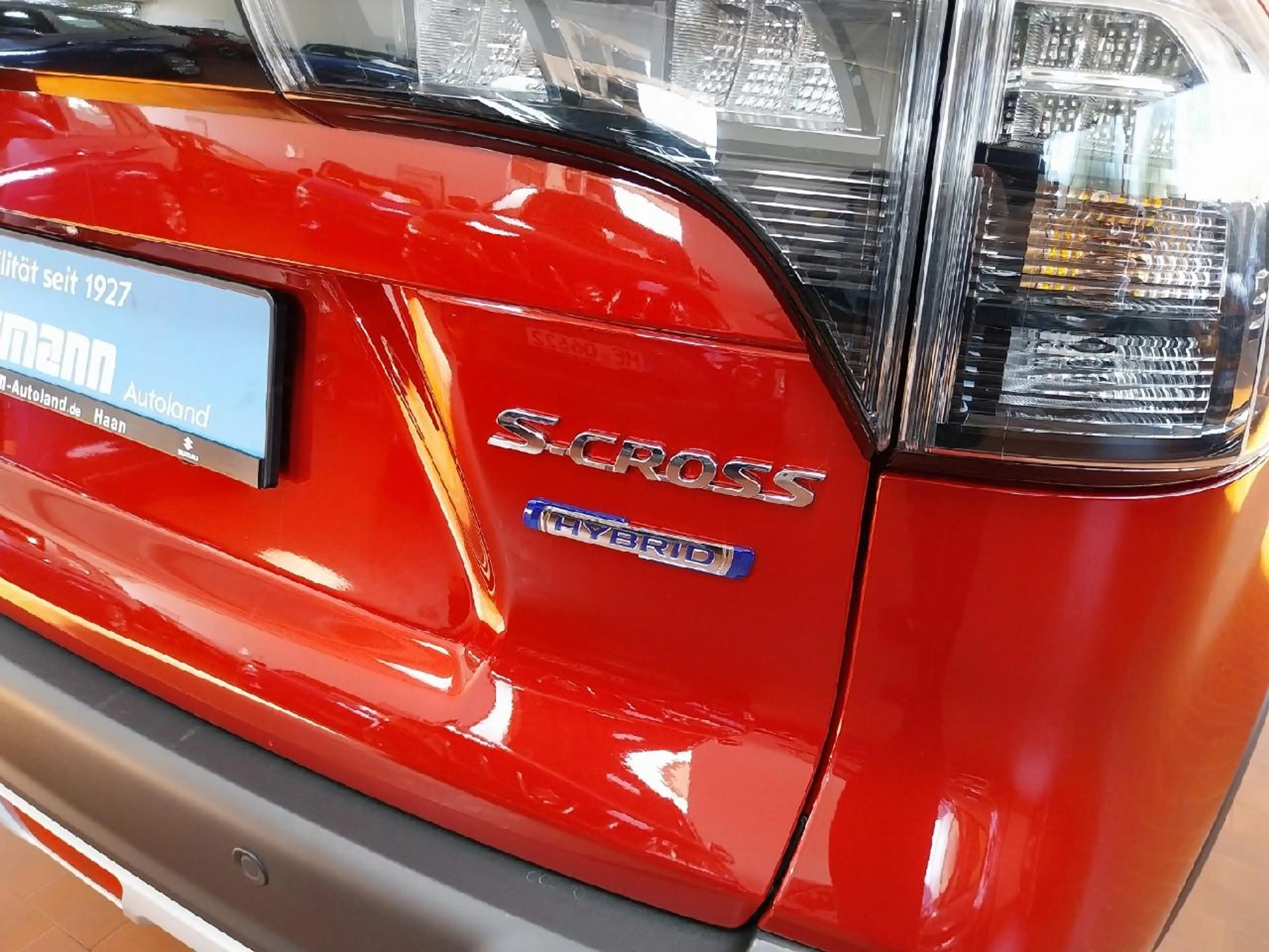 Suzuki S-Cross Comfort+ AllGrip 4x4 Pano 360° Keyless — photo 6