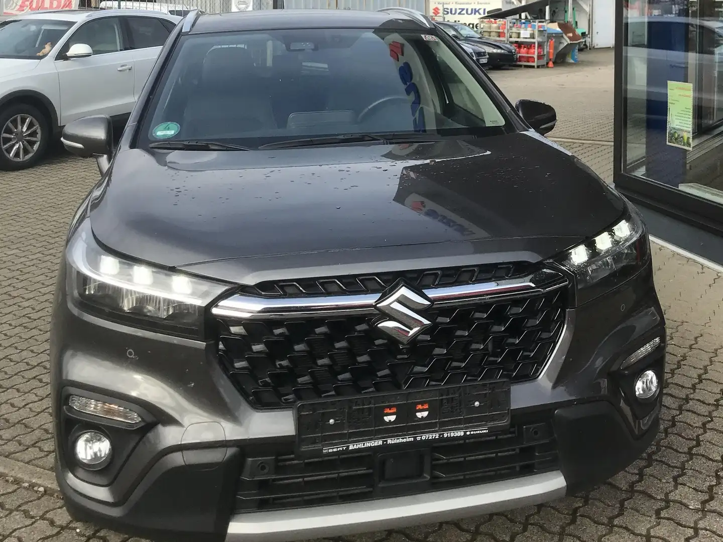 Suzuki S-Cross Comfort+ Allgrip, Automatik, Scheckheft Grau - 2