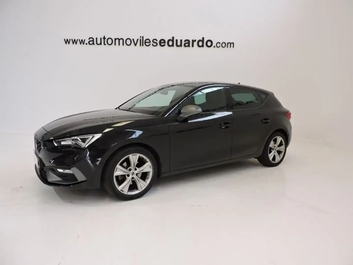 SEAT Leon 1.0 TSI 81 KW Negro - 1