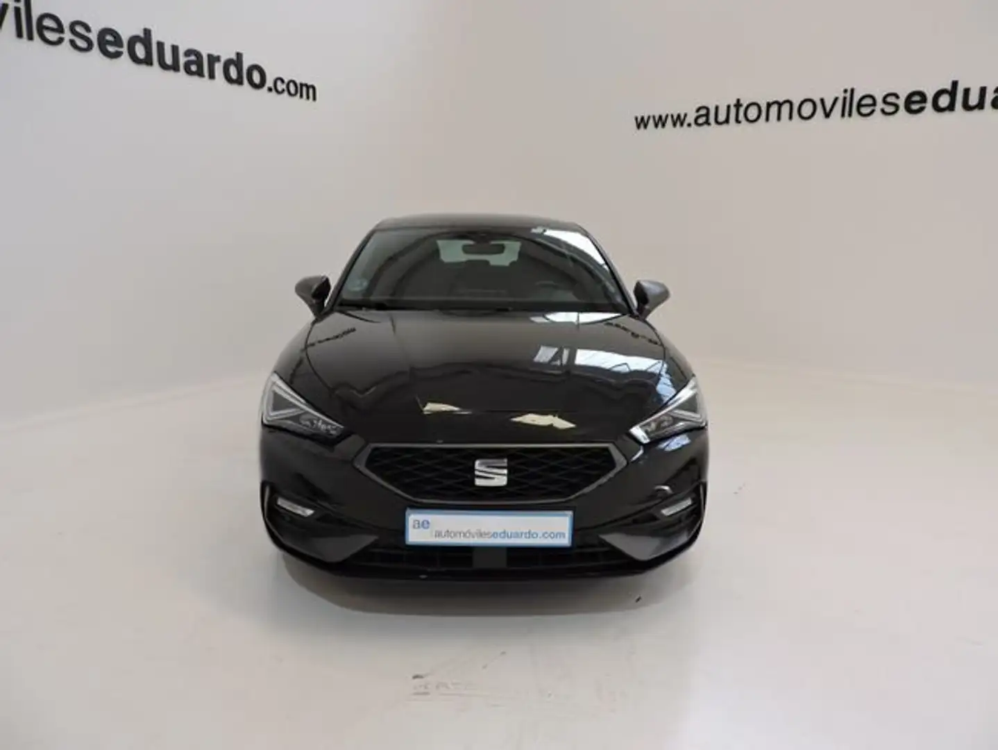 SEAT Leon 1.0 TSI 81 KW Negro - 2