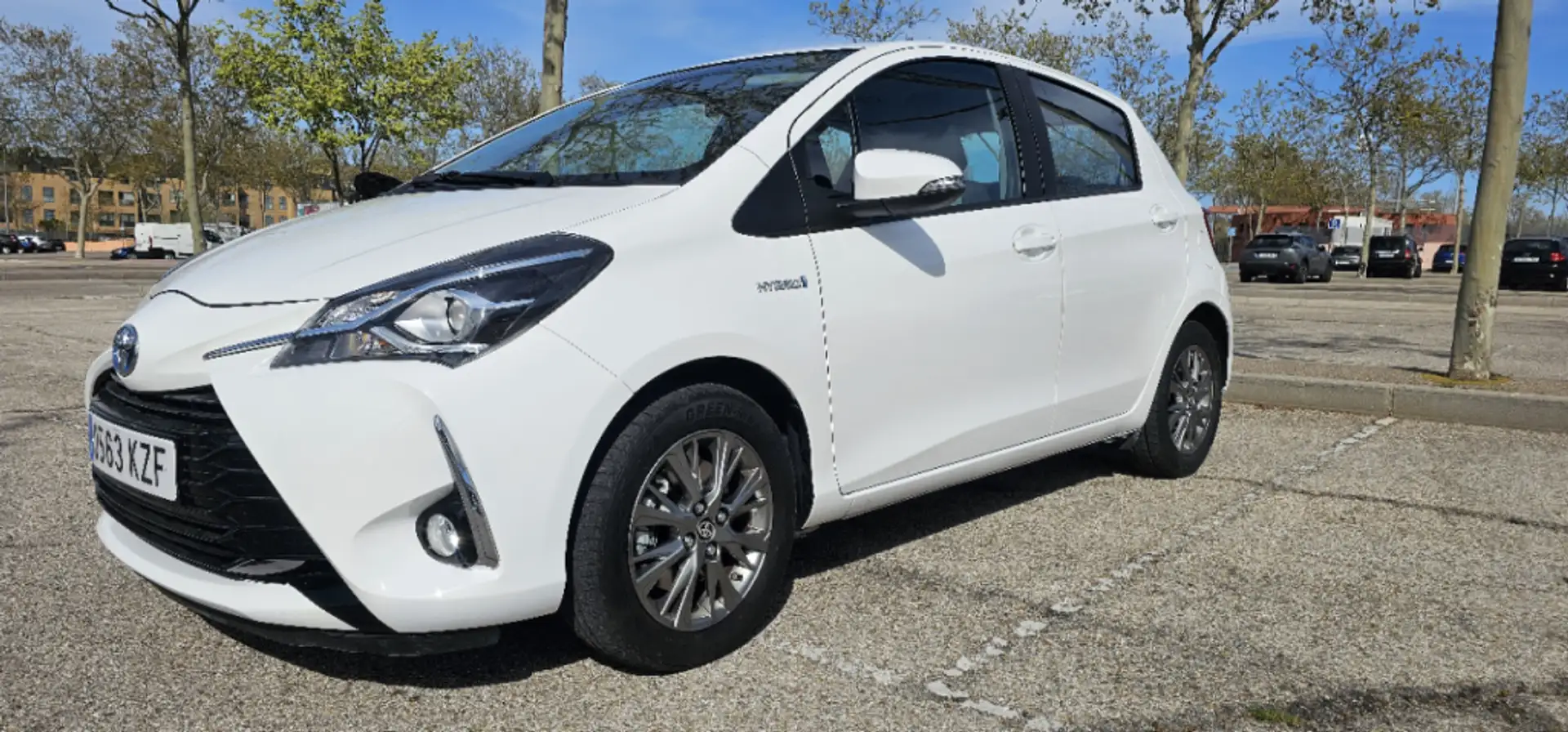 Toyota Yaris 100H 1.5 Active Tech Blanco - 1