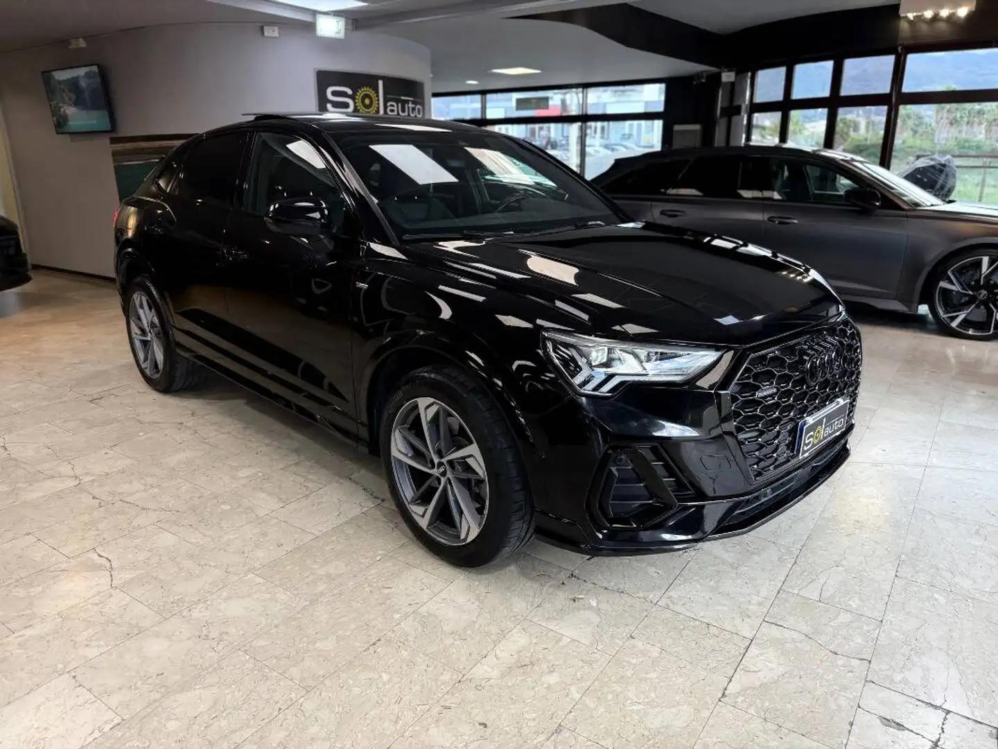 Audi Q3 40 2.0 tdi Edition quattro 190cv s-tronic - 1