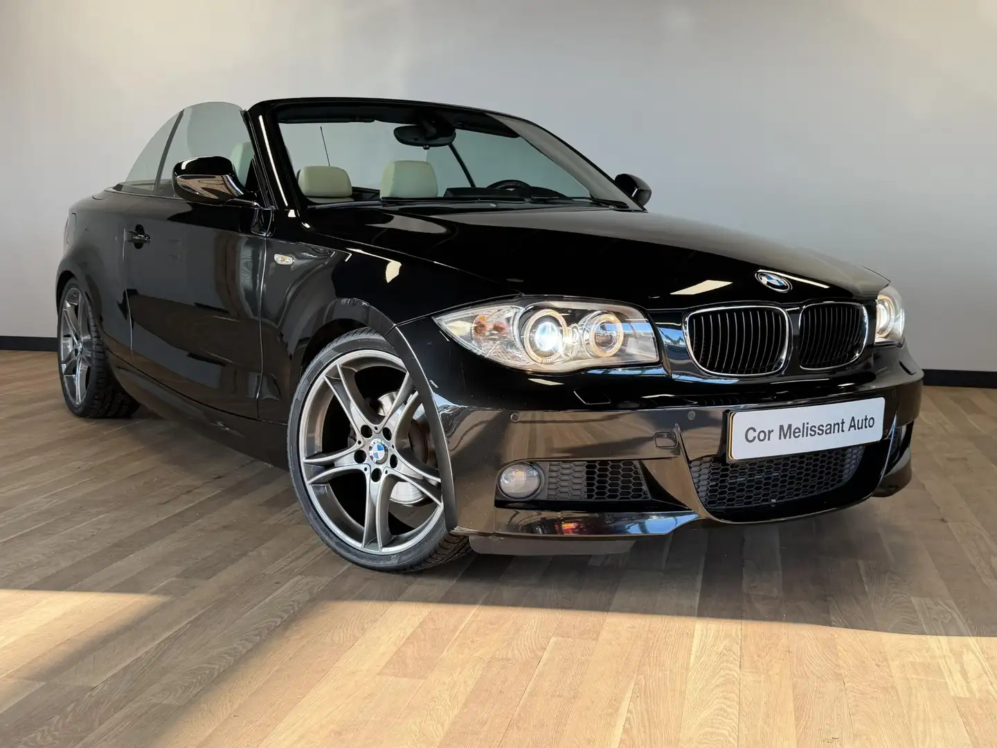 BMW 125 1-serie Cabrio 125i M Sport CARPLAY | CAMERA | TOP Schwarz - 1