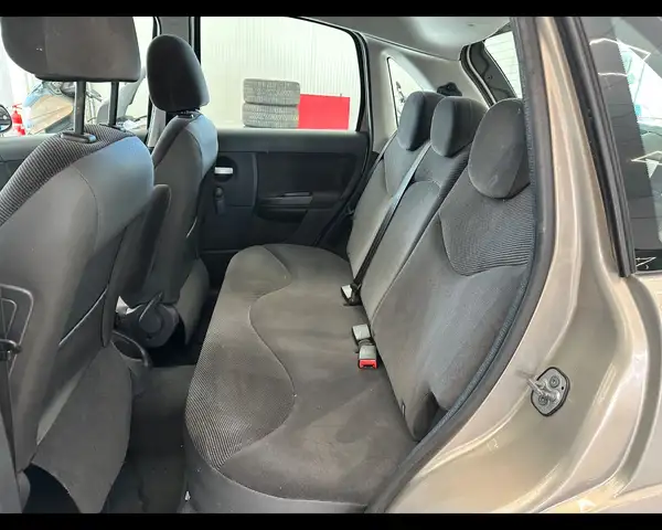 Citroen C3 view 14