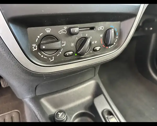 Citroen C3 view 15