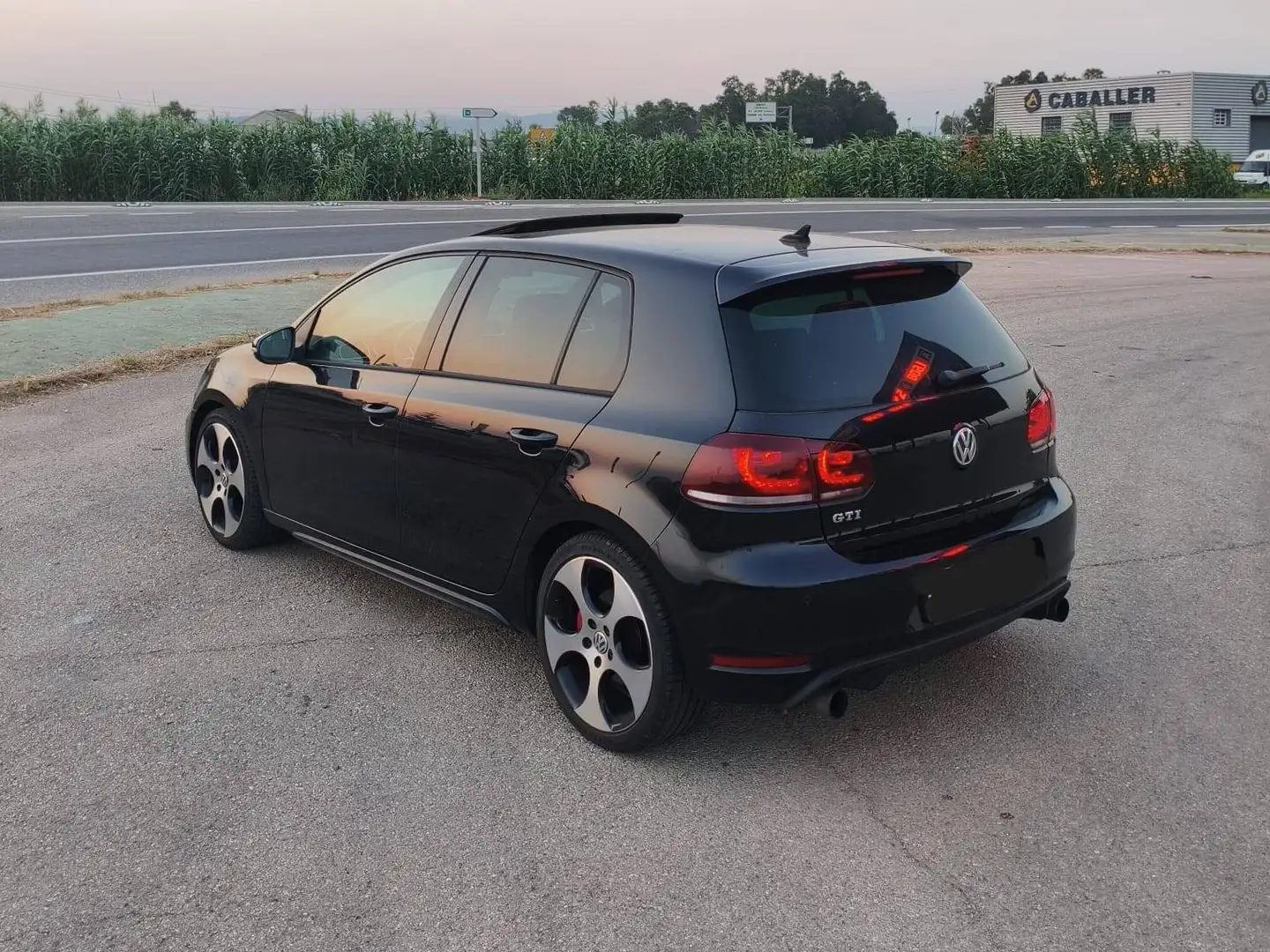 Volkswagen Golf golf 6 gti Negro - 2