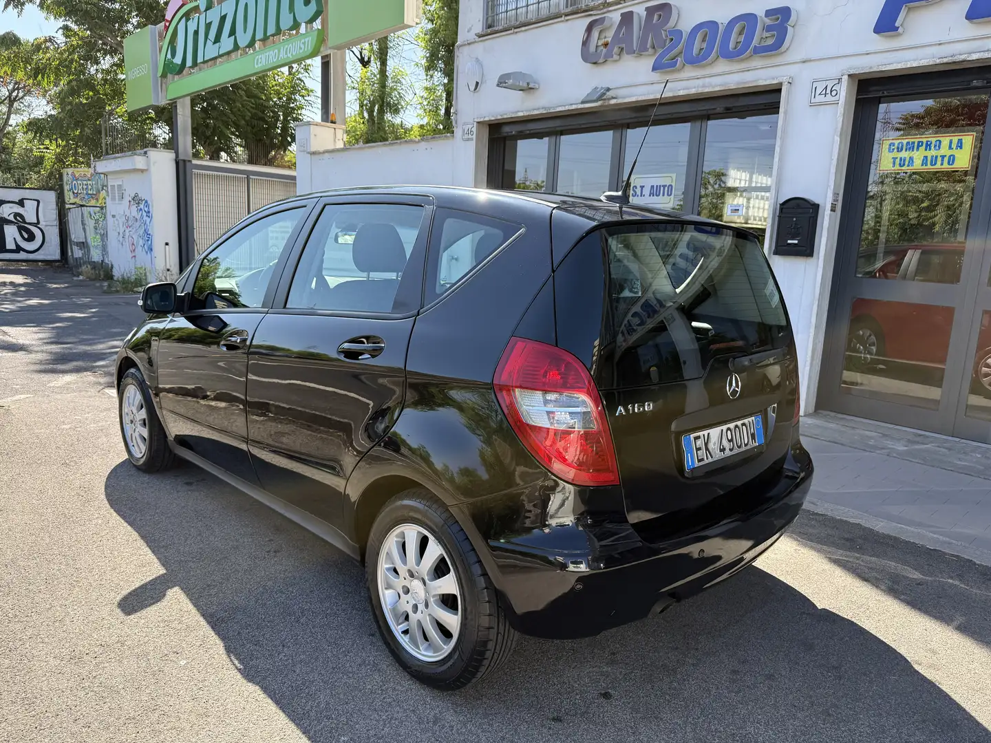 Mercedes-Benz A 160 ELEGANCE GPL 2030 CAMBIO AUTOMATICO 140000 KM Nero - 2