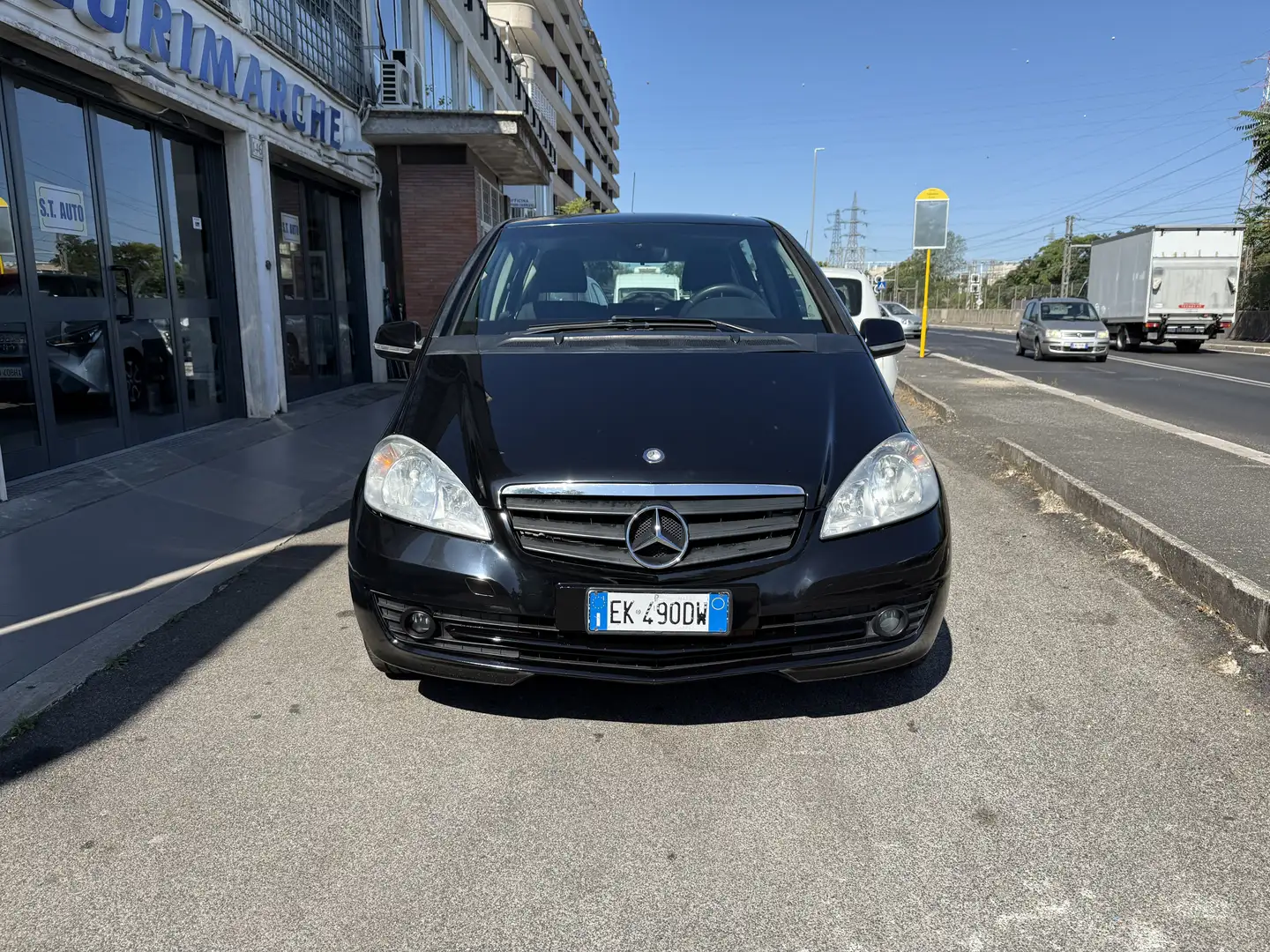Mercedes-Benz A 160 ELEGANCE GPL 2030 CAMBIO AUTOMATICO 140000 KM Nero - 1