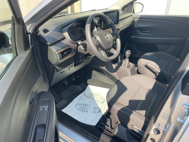 Dacia Sandero STEPWAY ESSENTIAL APPLECARPLAY USB LED Bi-XENON MFL STARTSTOPP TEMPOMAT — photo 10