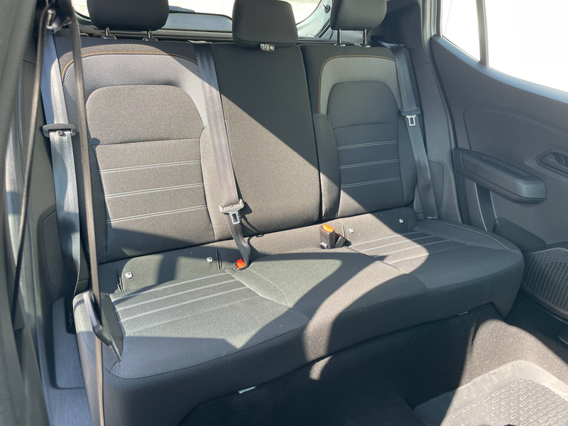 Dacia Sandero STEPWAY ESSENTIAL APPLECARPLAY USB LED Bi-XENON MFL STARTSTOPP TEMPOMAT — photo 16