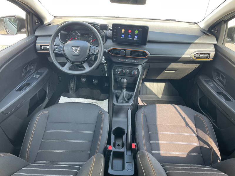 Dacia Sandero STEPWAY ESSENTIAL APPLECARPLAY USB LED Bi-XENON MFL STARTSTOPP TEMPOMAT — photo 9