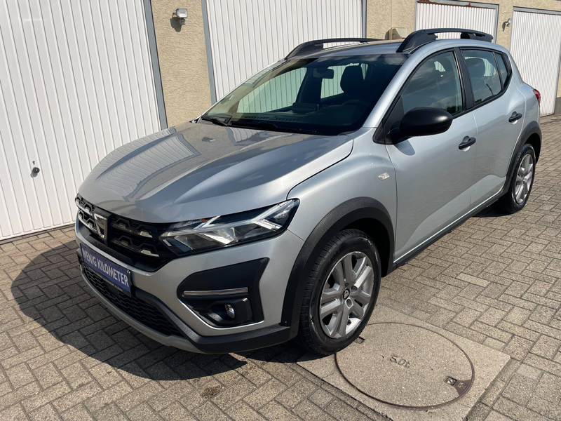 Dacia Sandero STEPWAY ESSENTIAL APPLECARPLAY USB LED Bi-XENON MFL STARTSTOPP TEMPOMAT — photo 2