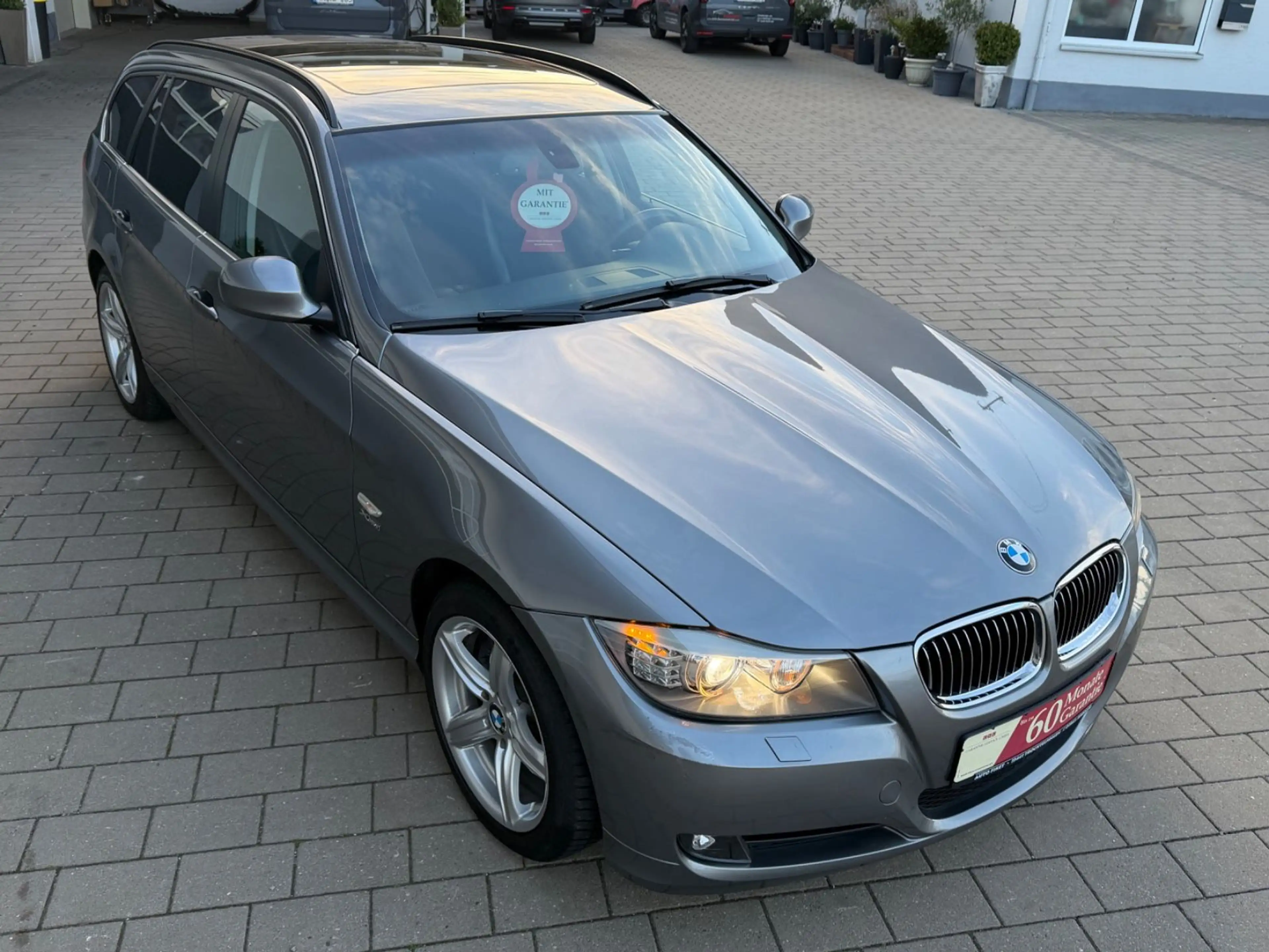 BMW 325 3 Touring 325 i xDrive*I HAND*WENIG KM*AHK* — photo 13