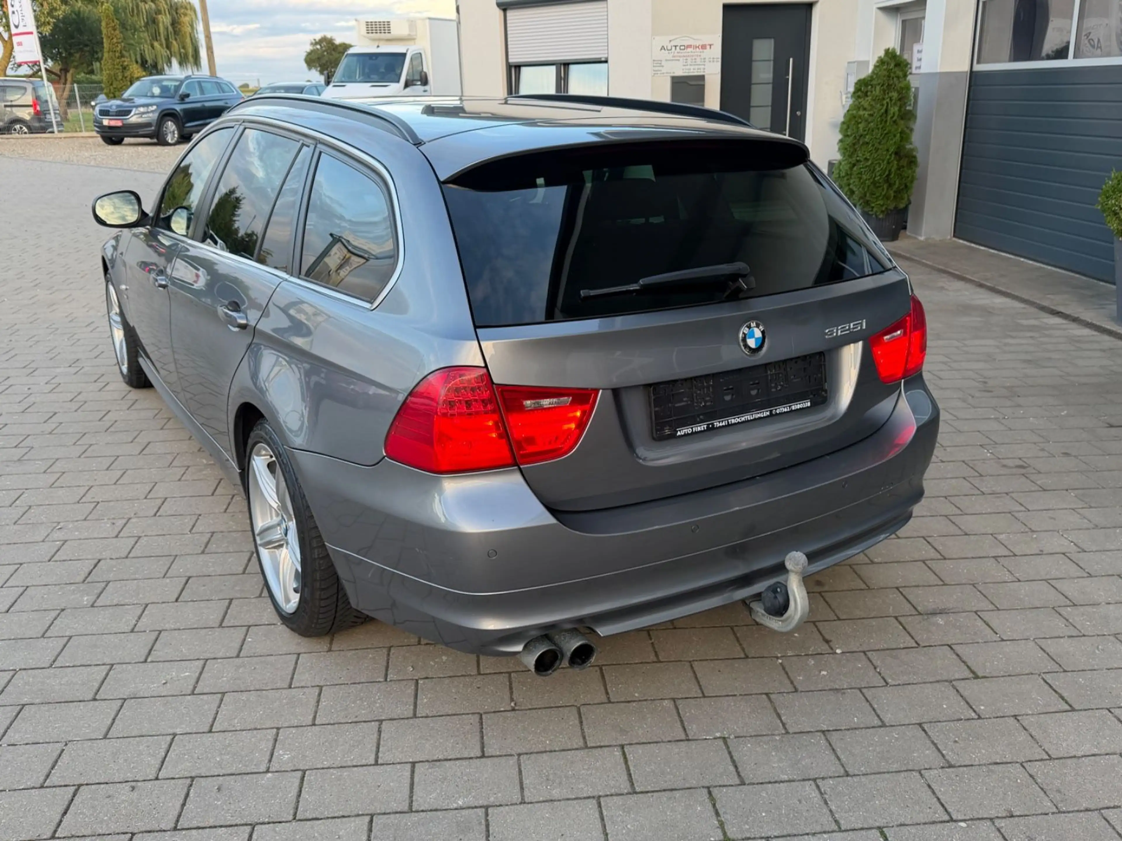 BMW 325 3 Touring 325 i xDrive*I HAND*WENIG KM*AHK* — photo 5
