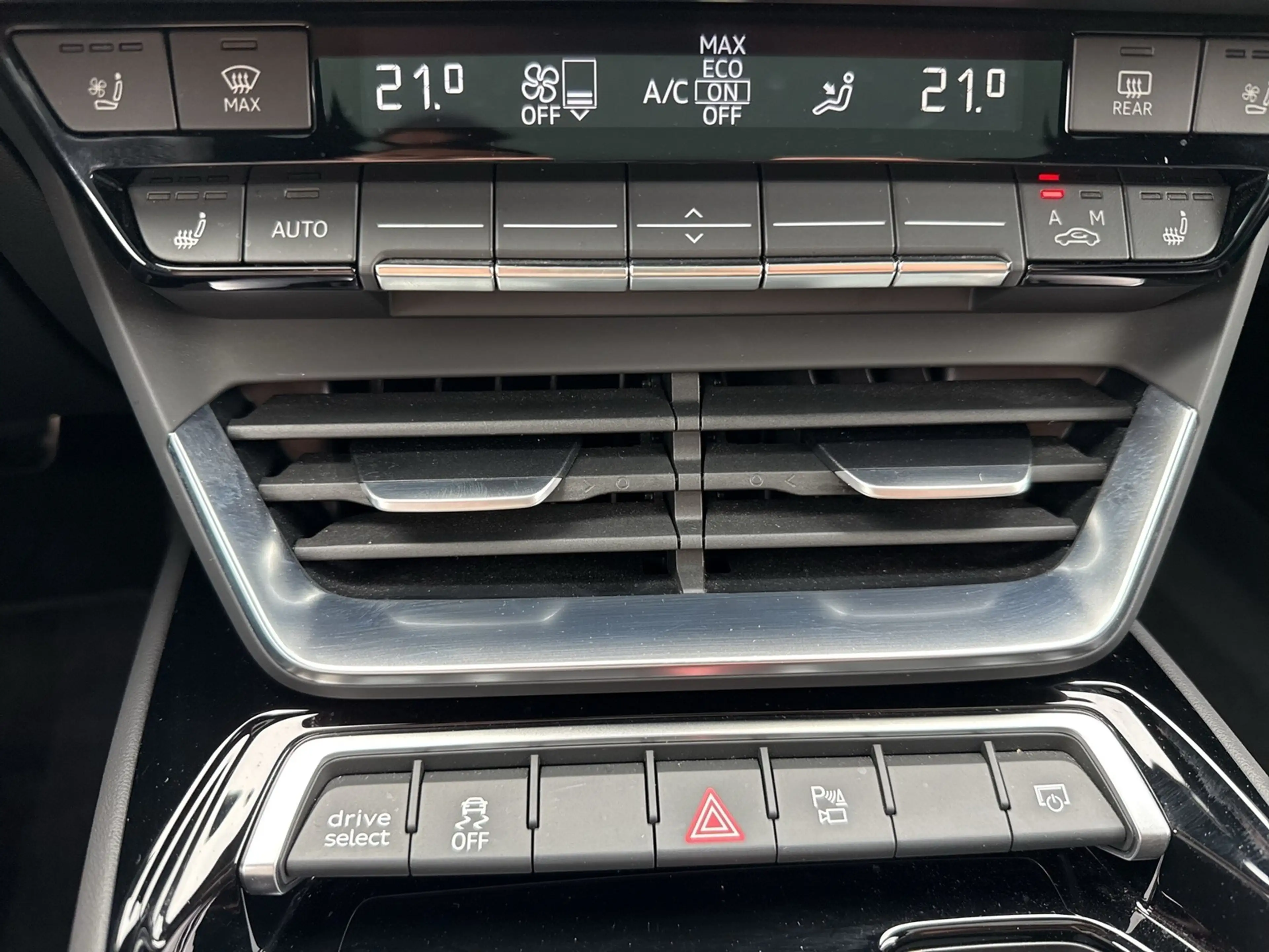 Audi RS e-tron GT Qu. PANO B&O 360°CAM ACC LM20 — photo 14