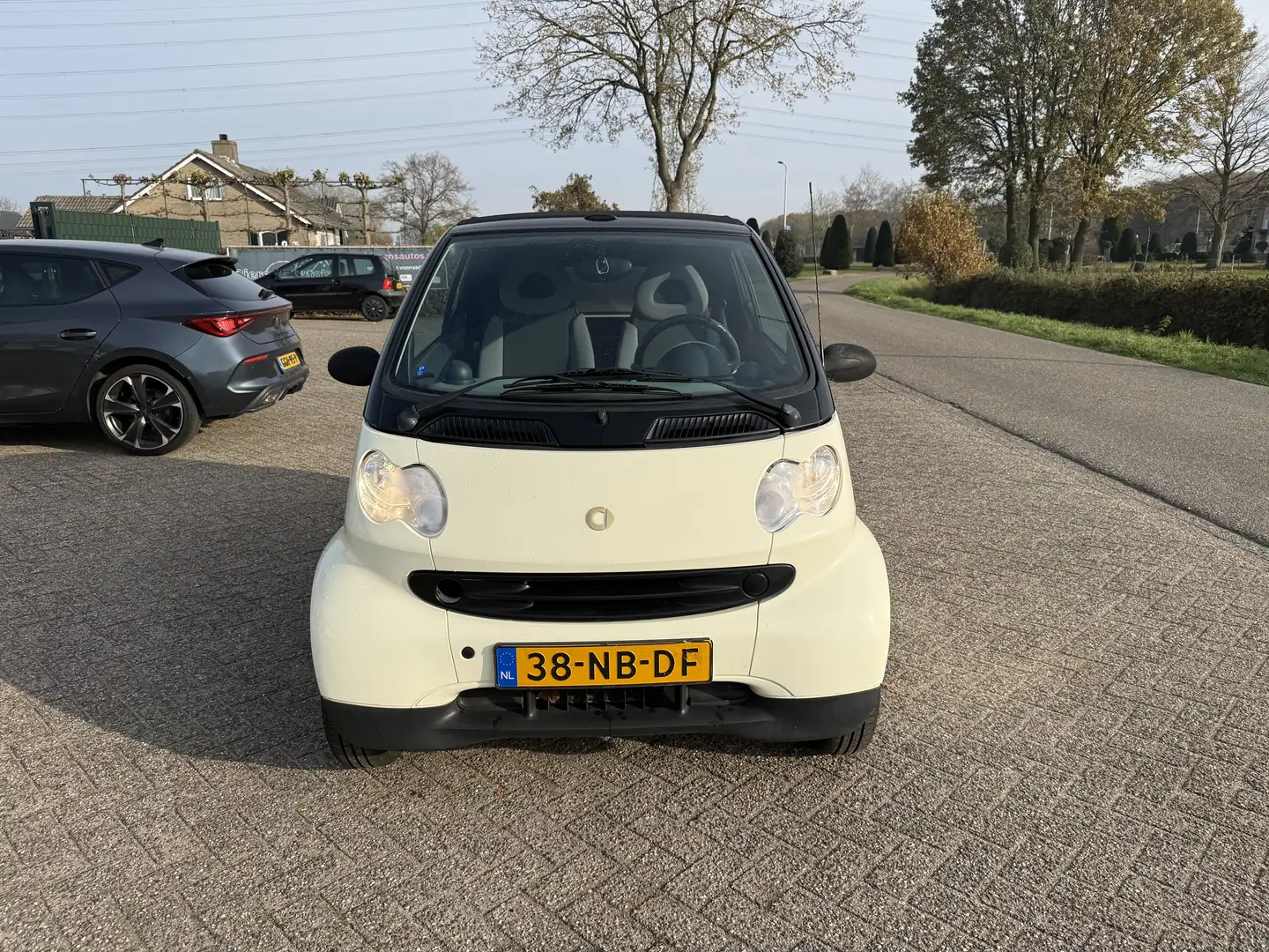 smart forTwo 0.7 pure cabrio Zwart - 2