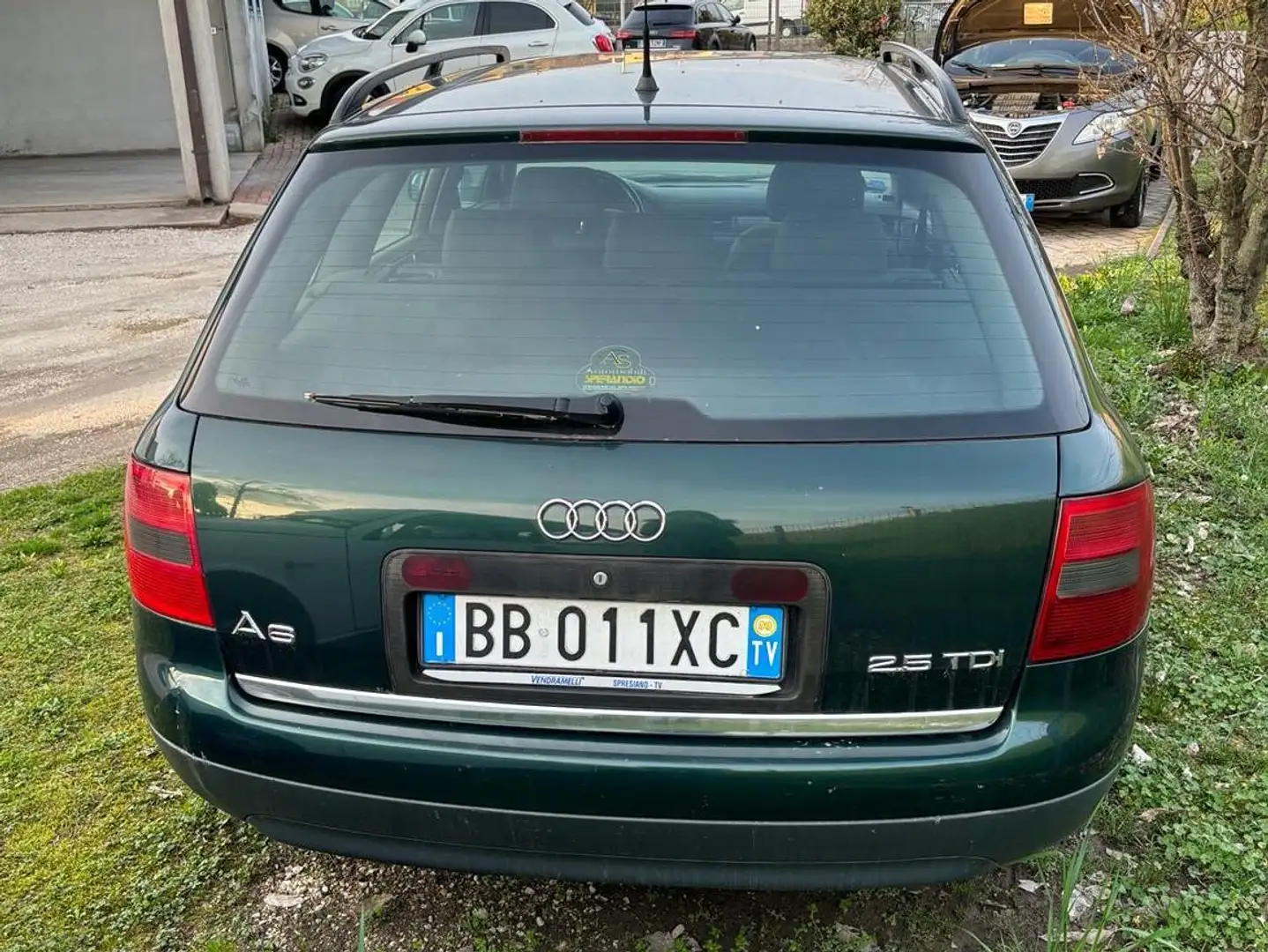 Audi A6 Avant 2.5 V6 tdi quattro Verde - 2