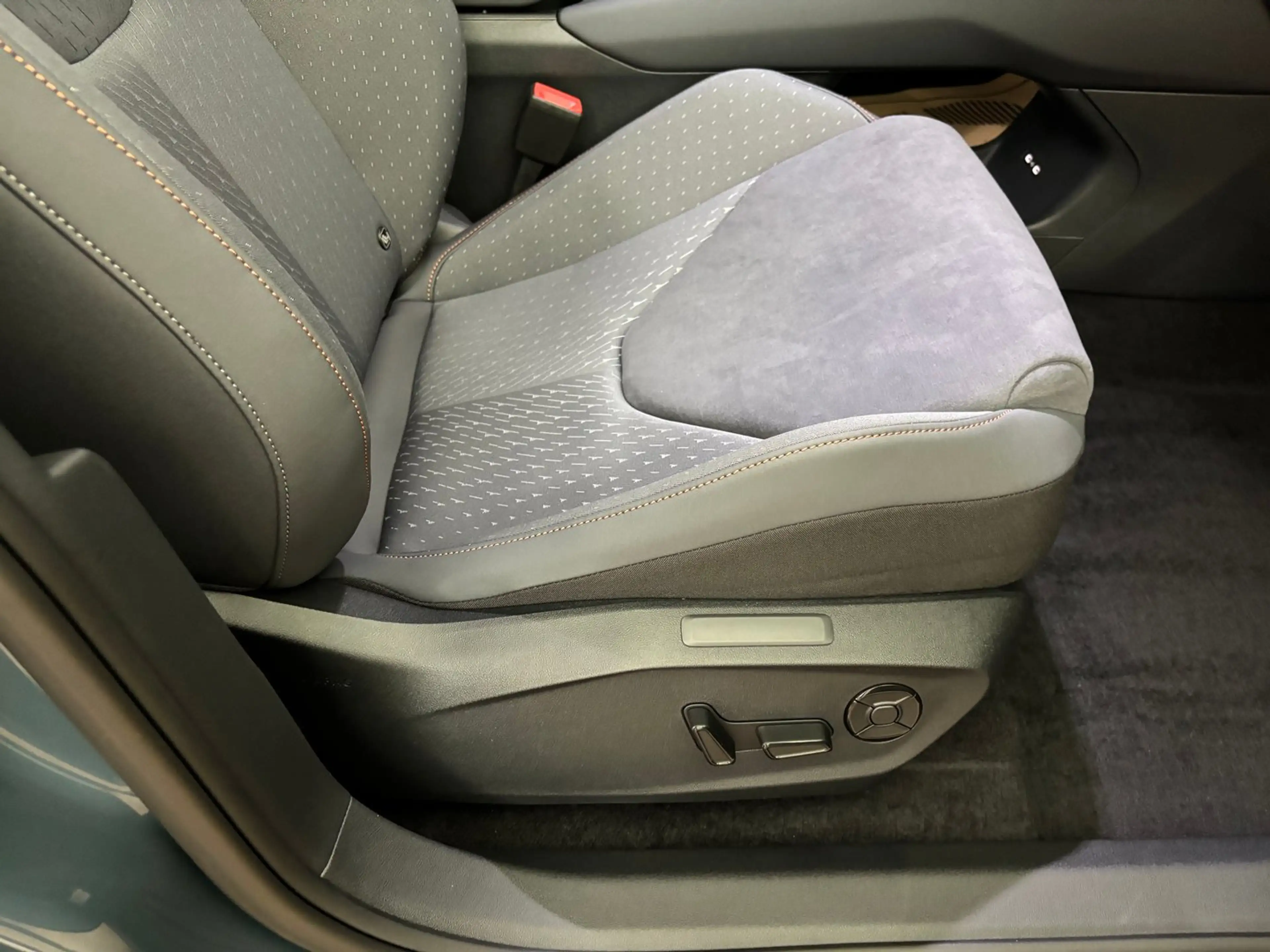 CUPRA Raval ENDURANCE 52/55 155kW/210 PS — photo 9