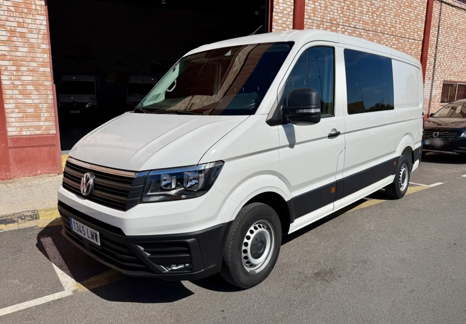 Volkswagen Crafter Furgón 2.0TDI SCR 35 BM L3H2 103kW Blanco - 1