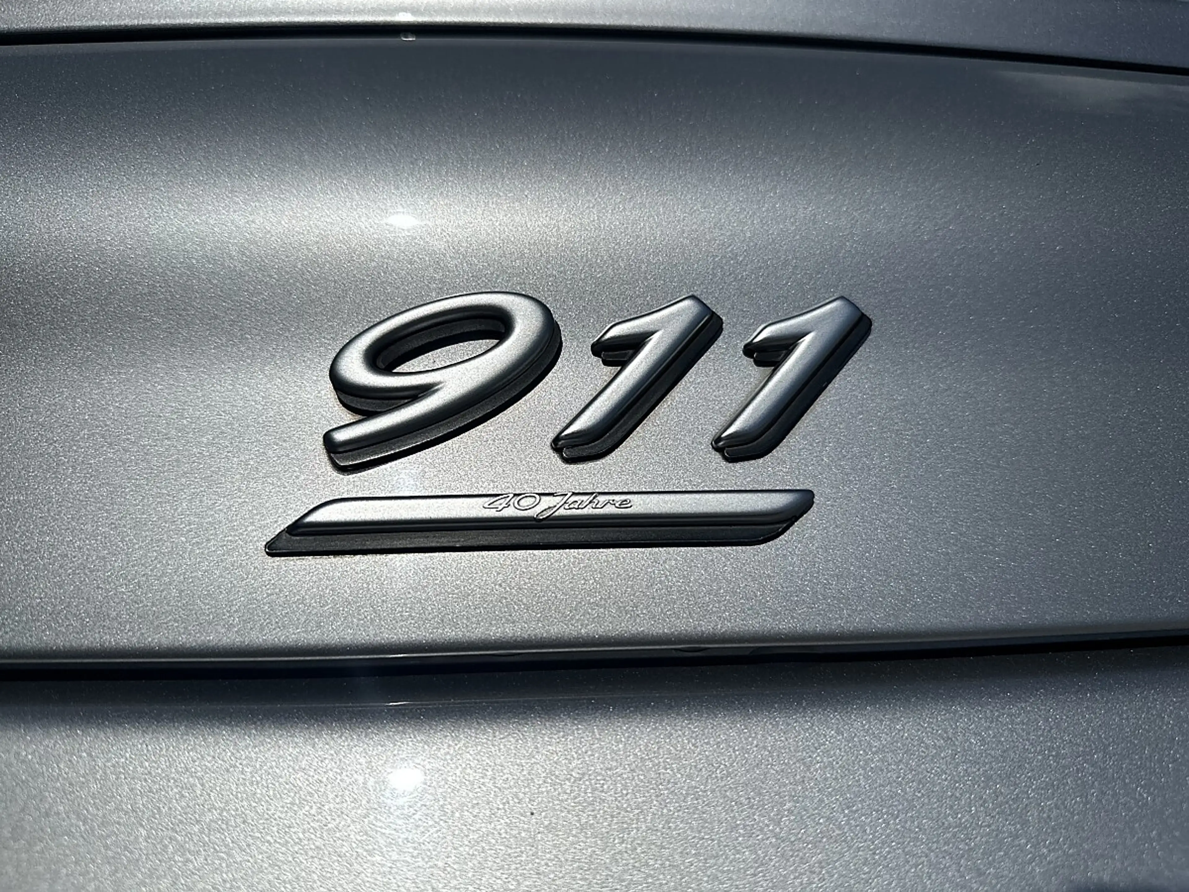 Porsche 911 Carrera Coupé "40 Jahre " Sondermodel Nr.1471 — photo 8