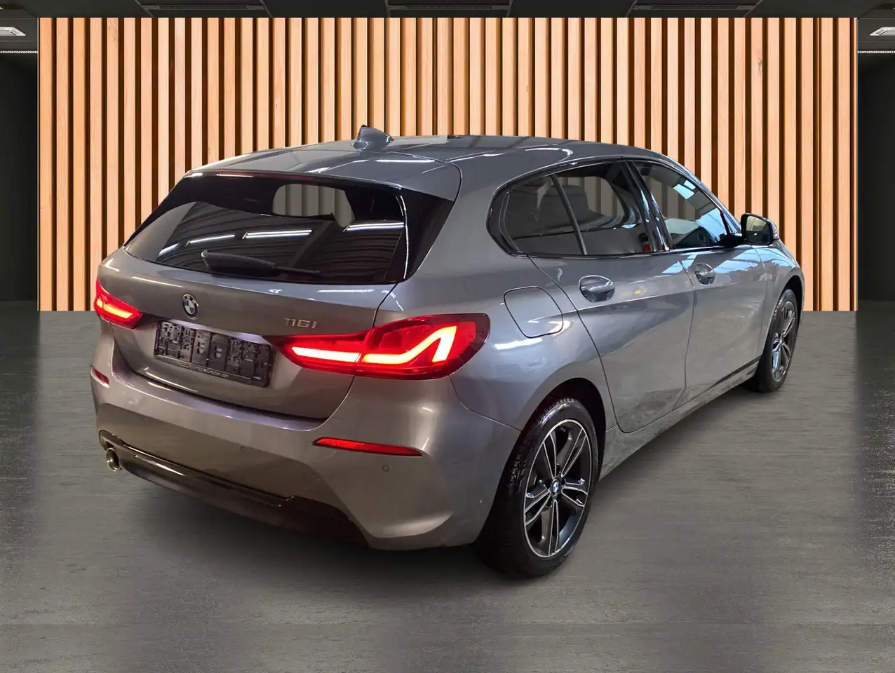 BMW 116 i Sport Line*Navi*DAB* 5