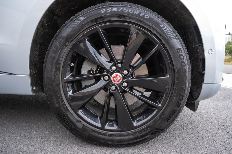 Jaguar F-Pace F-Pace 2.0 AWD P250 R-Dynamic / Cognac leder / Pano / 360° / Memory / Dashcam — photo 9
