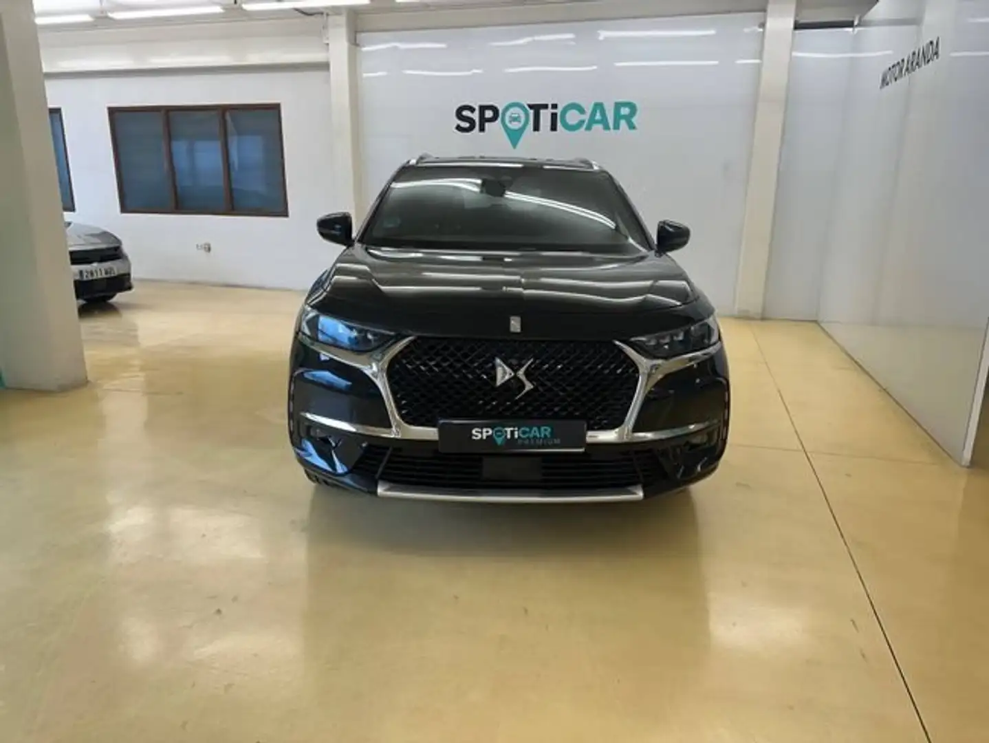 DS Automobiles DS 7 Crossback PureTech 132kW (180CV) Auto. Grand Chic Negro - 2