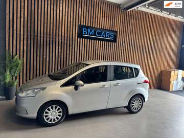 1.0 EcoBoost Style Airco, Navi, TREKHAAK