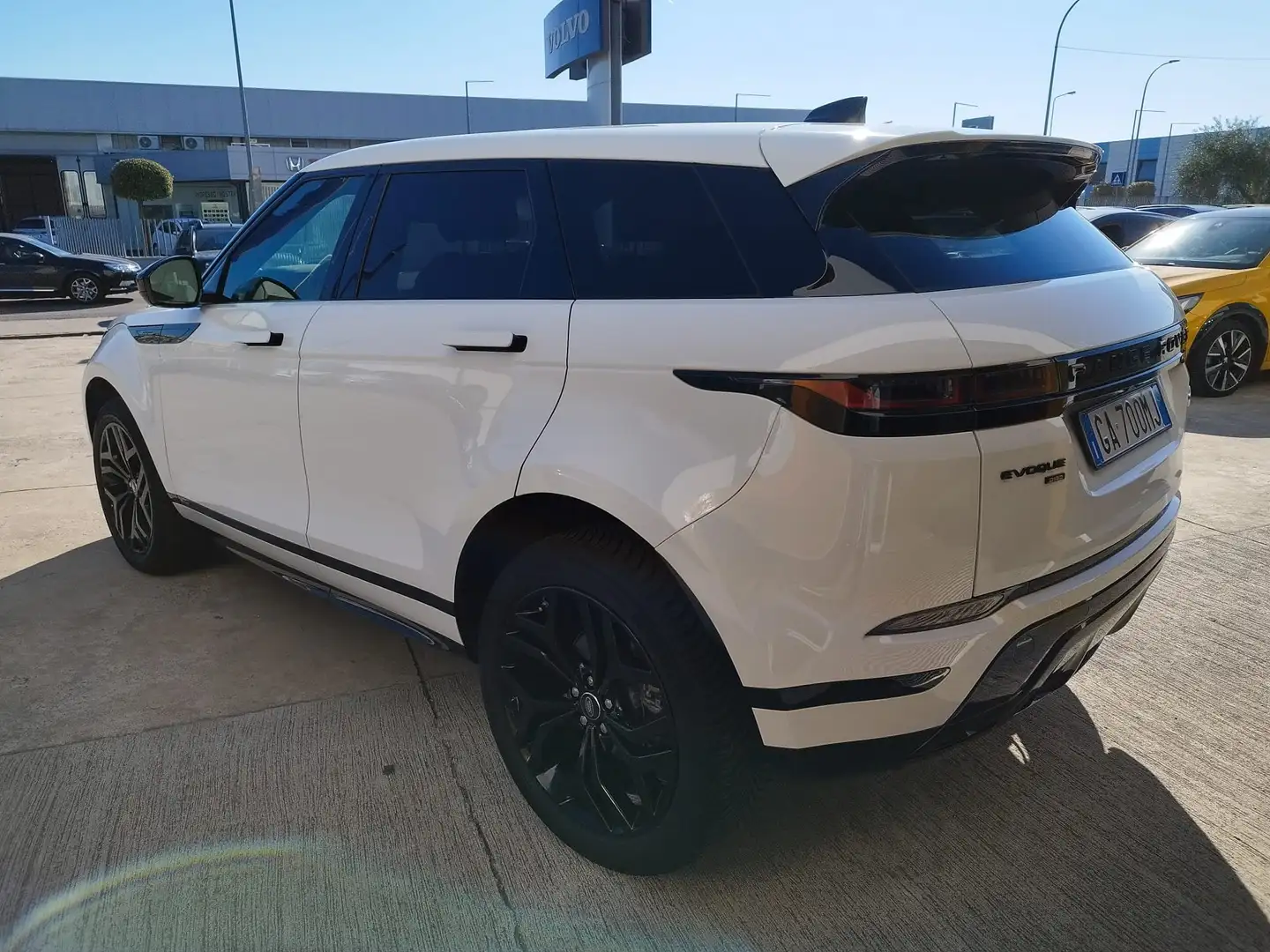 Land Rover Range Rover Evoque 2.0d i4mhev R-Dynamic awd 150cv Aut Blanc - 2