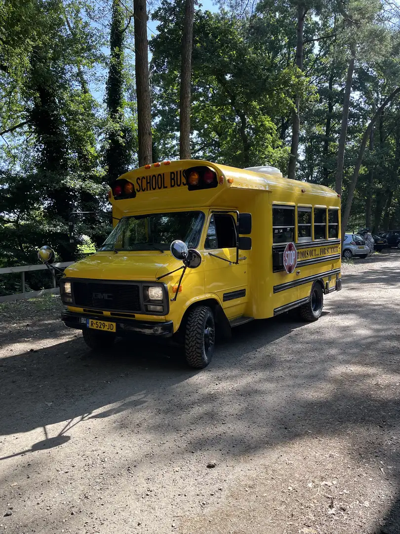 GMC Vandura Schoolbus Camper Gelb - 1