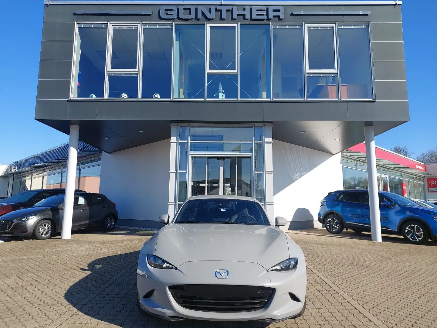 Mazda MX-5 1.5L Exclusive-Line 132 PS RF, sofort Grau - 1