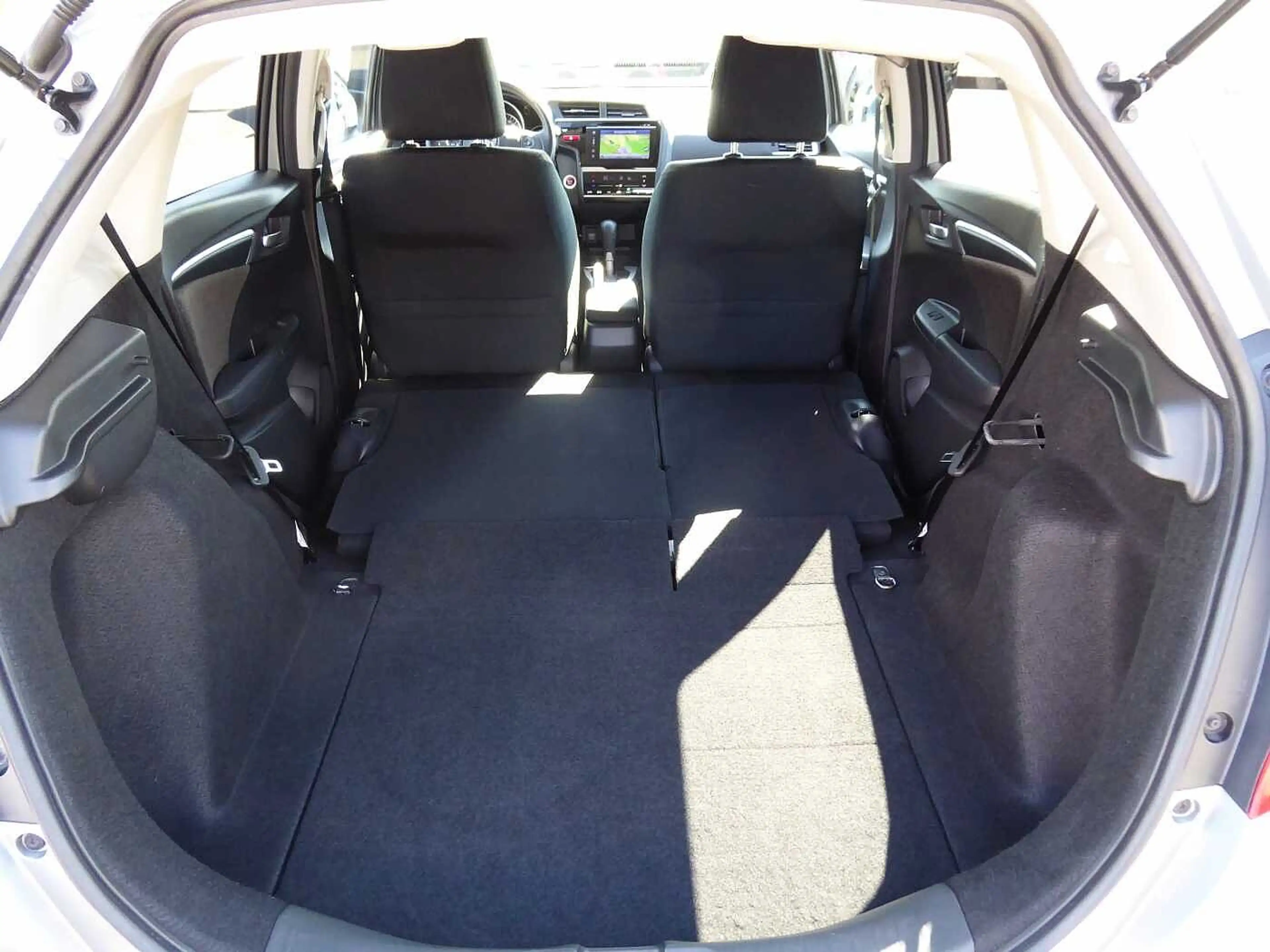 Honda Jazz 1.3 i-VTEC CVT Elegance / 1. Hand — photo 12