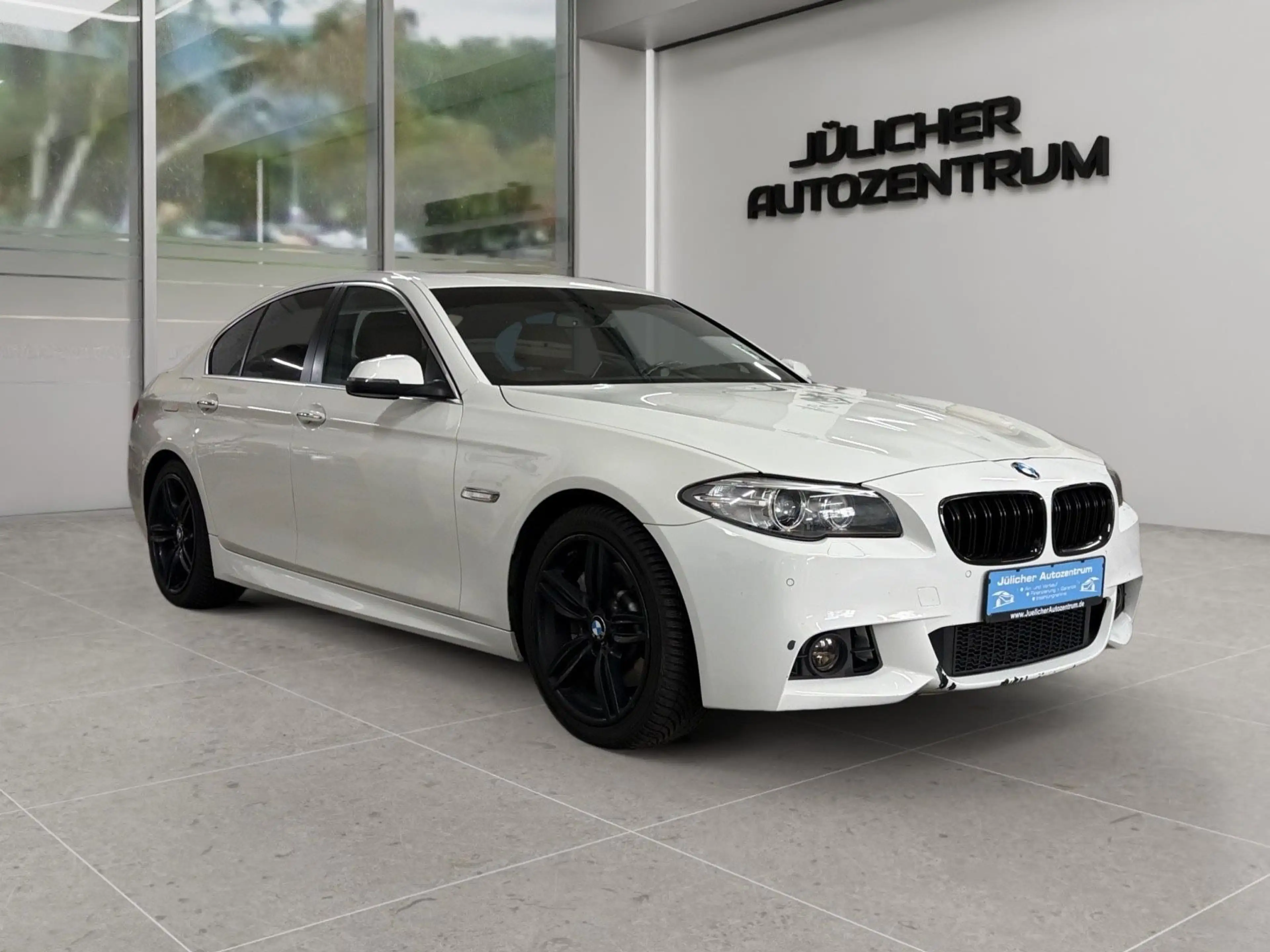 BMW 535 i Aut. M Sport, Allwetterreifen, Insp. Neu