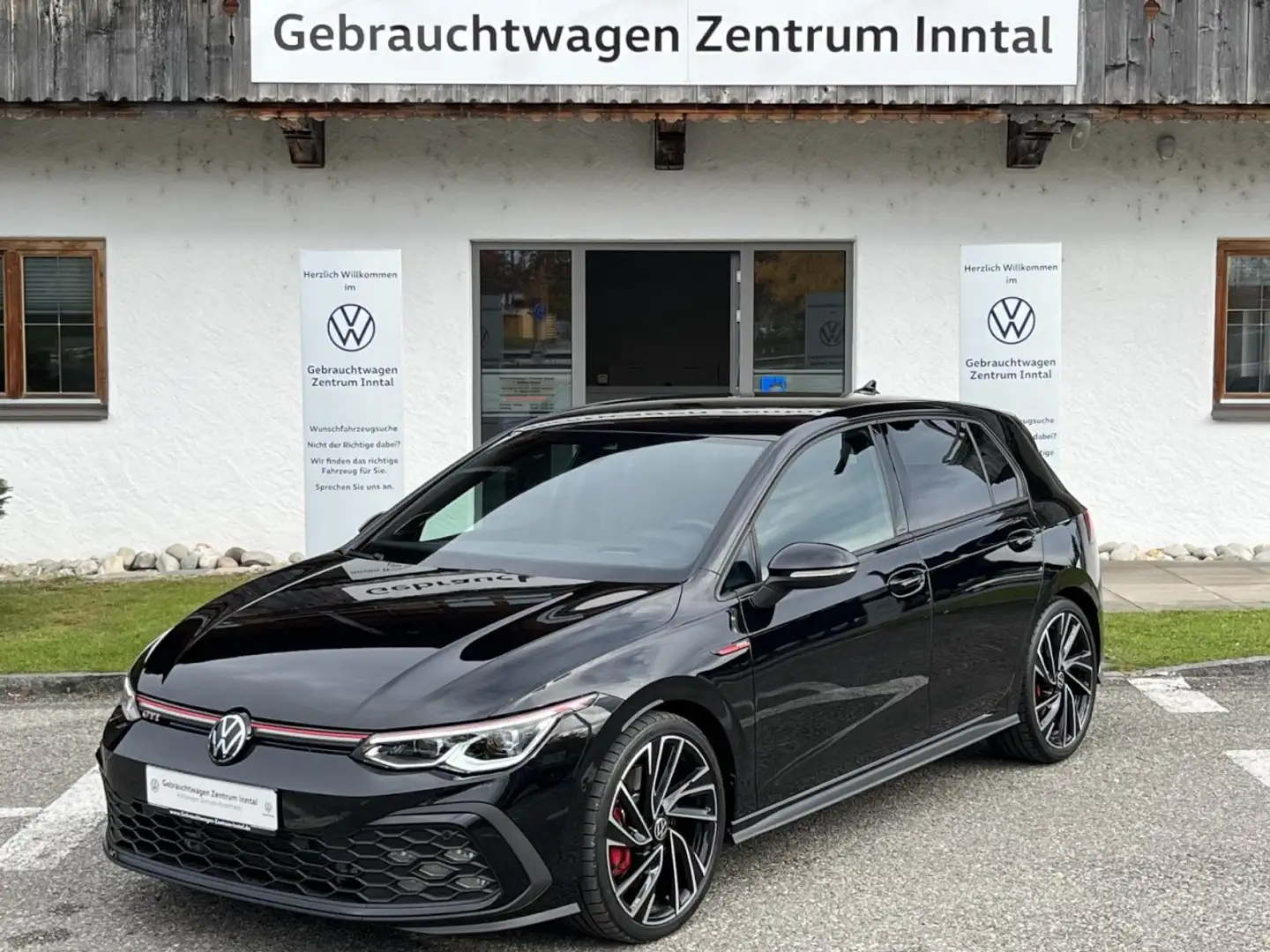 Volkswagen Golf VIII GTI 2,0 TSI DSG (AHK+LED+Navi) Klima Navi Schwarz - 2