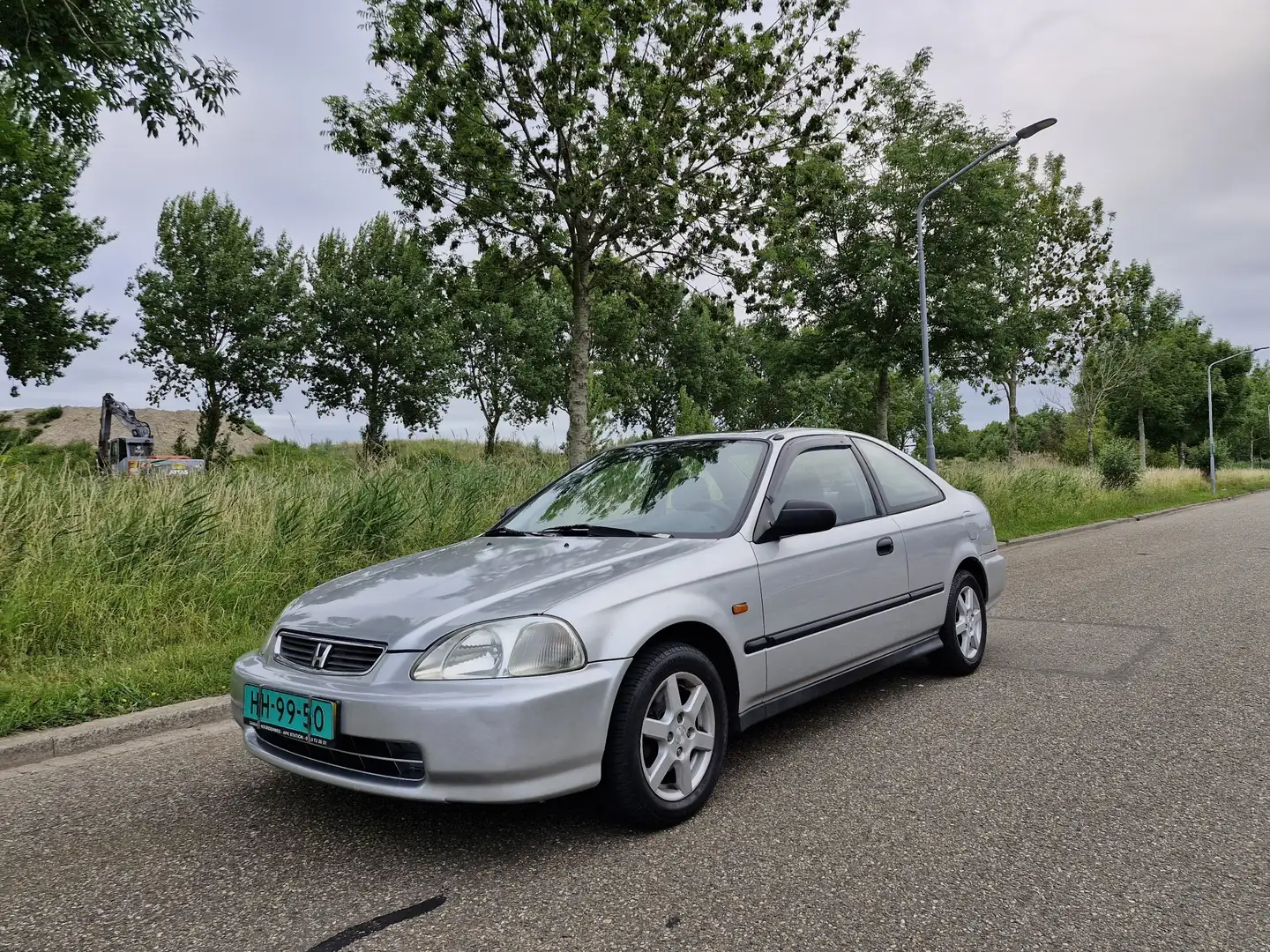 Honda Civic 1.6i LS Grijs - 1