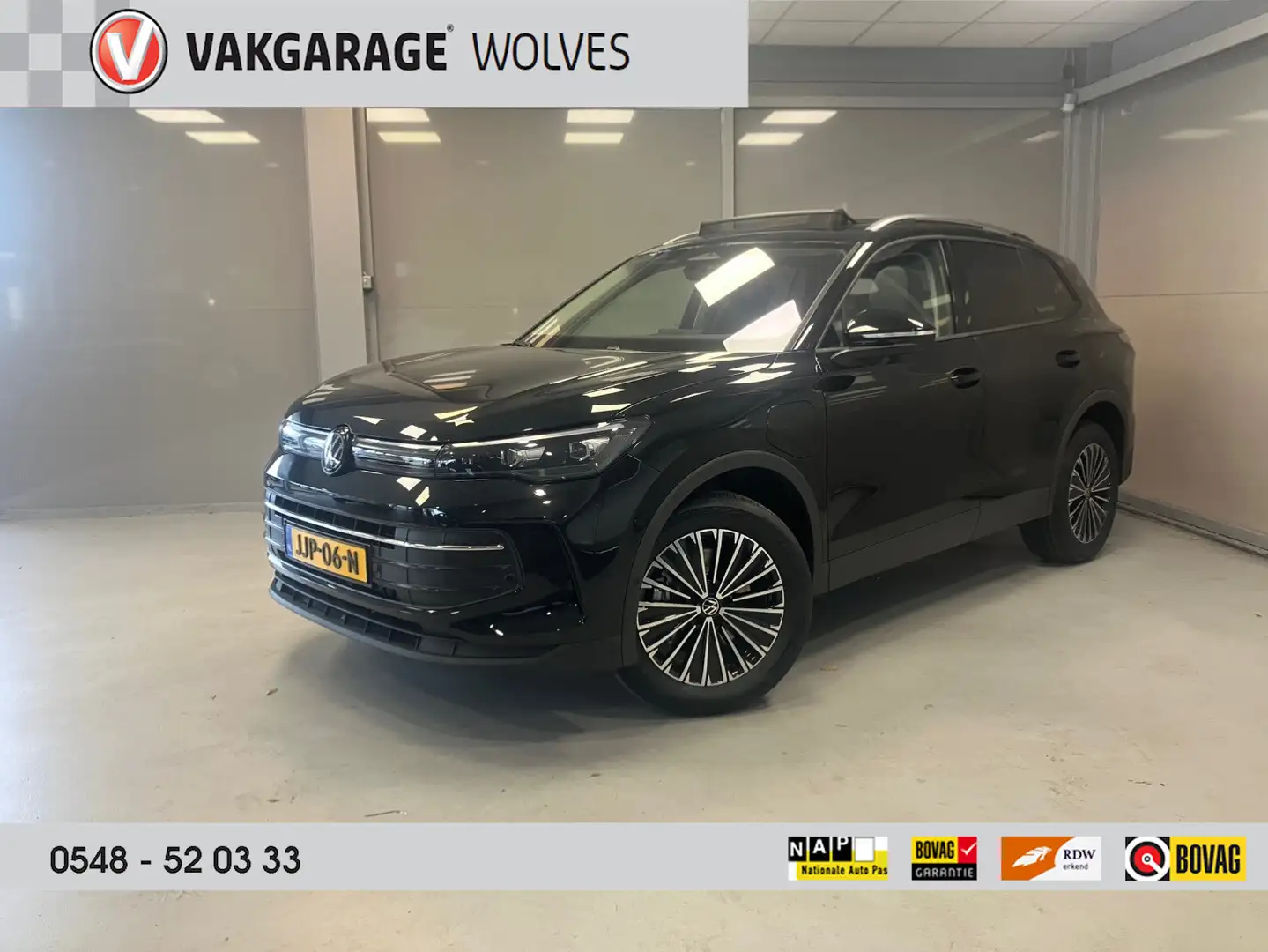 Volkswagen Tiguan Life Edition 1.5 eHybrid 204 PK |Panoramadak | Tre Zwart - 1