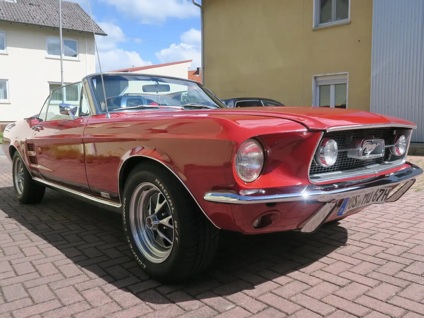 Ford Mustang GT, S-Code 390 Rot - 2