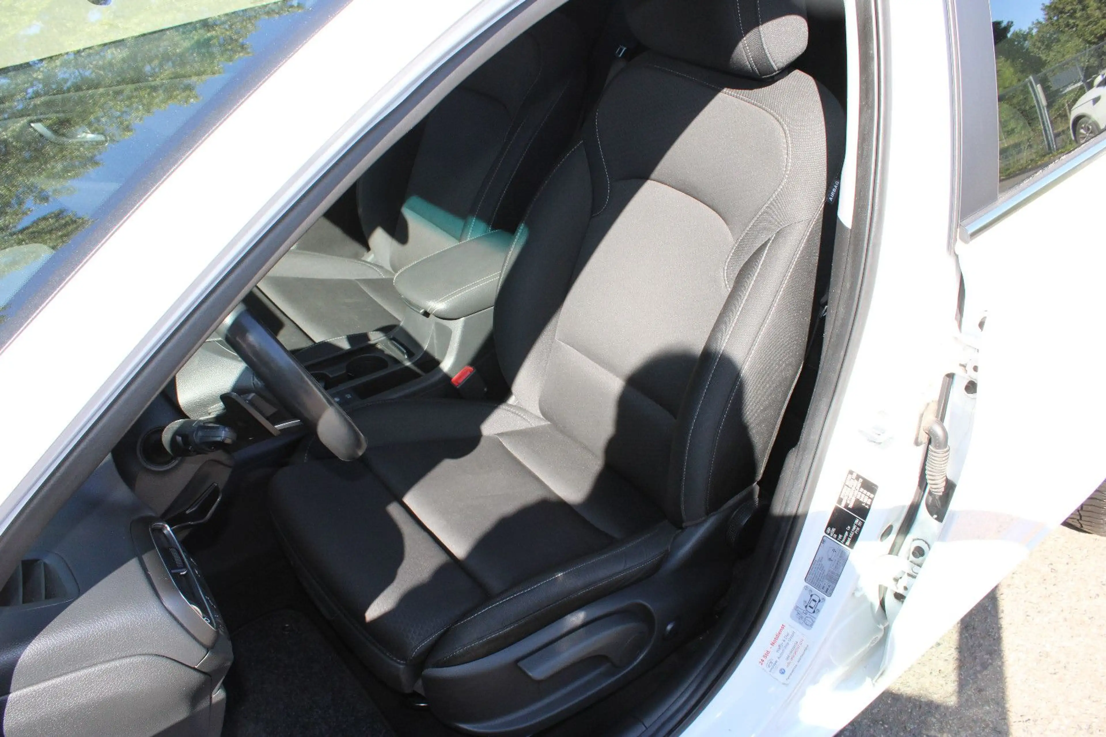 Hyundai i30 cw Style Automatik*LED+PDC+NAVI+WINTERPAKET* — photo 12