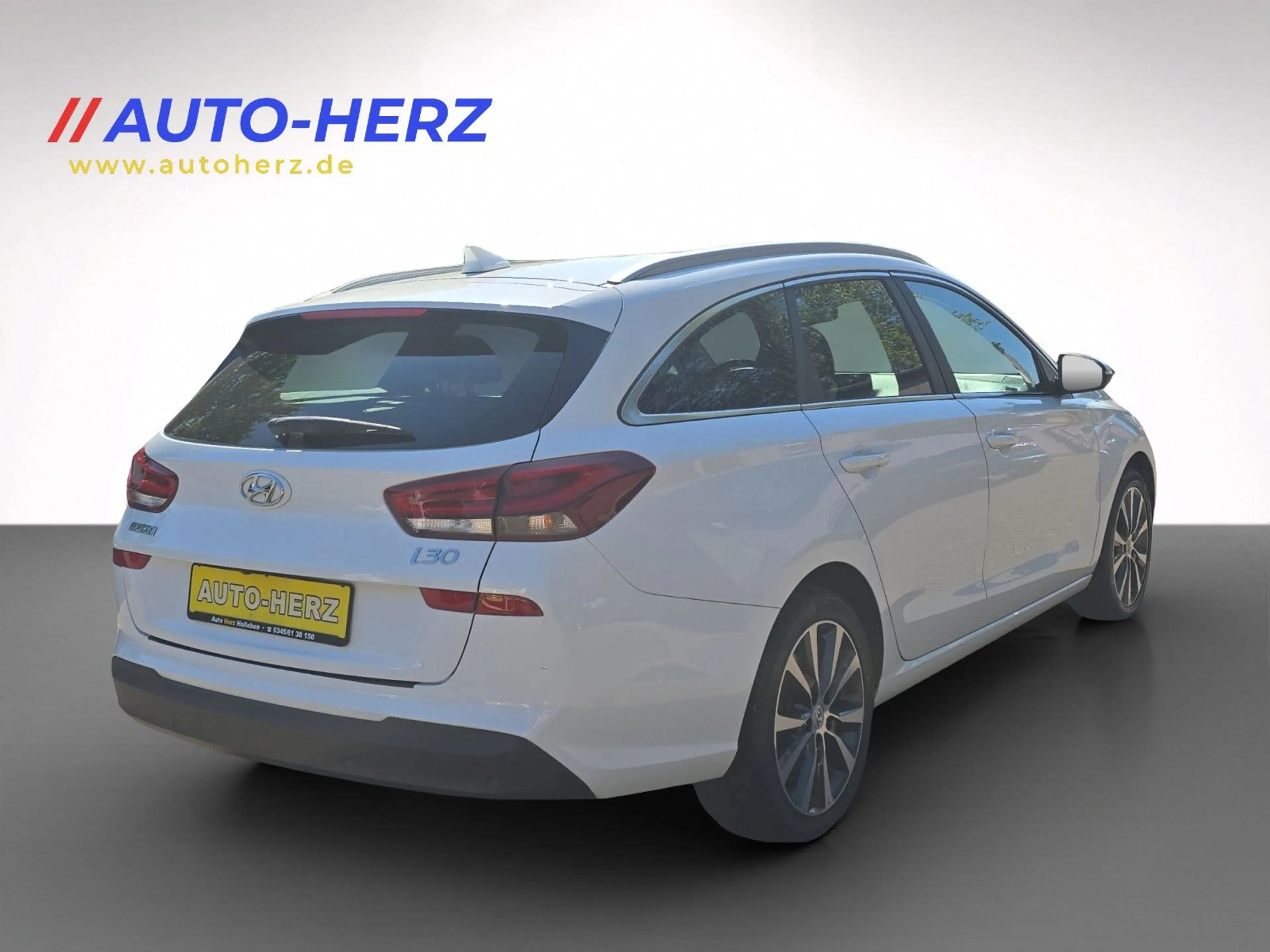 Hyundai i30 cw Style Automatik*LED+PDC+NAVI+WINTERPAKET* — photo 7
