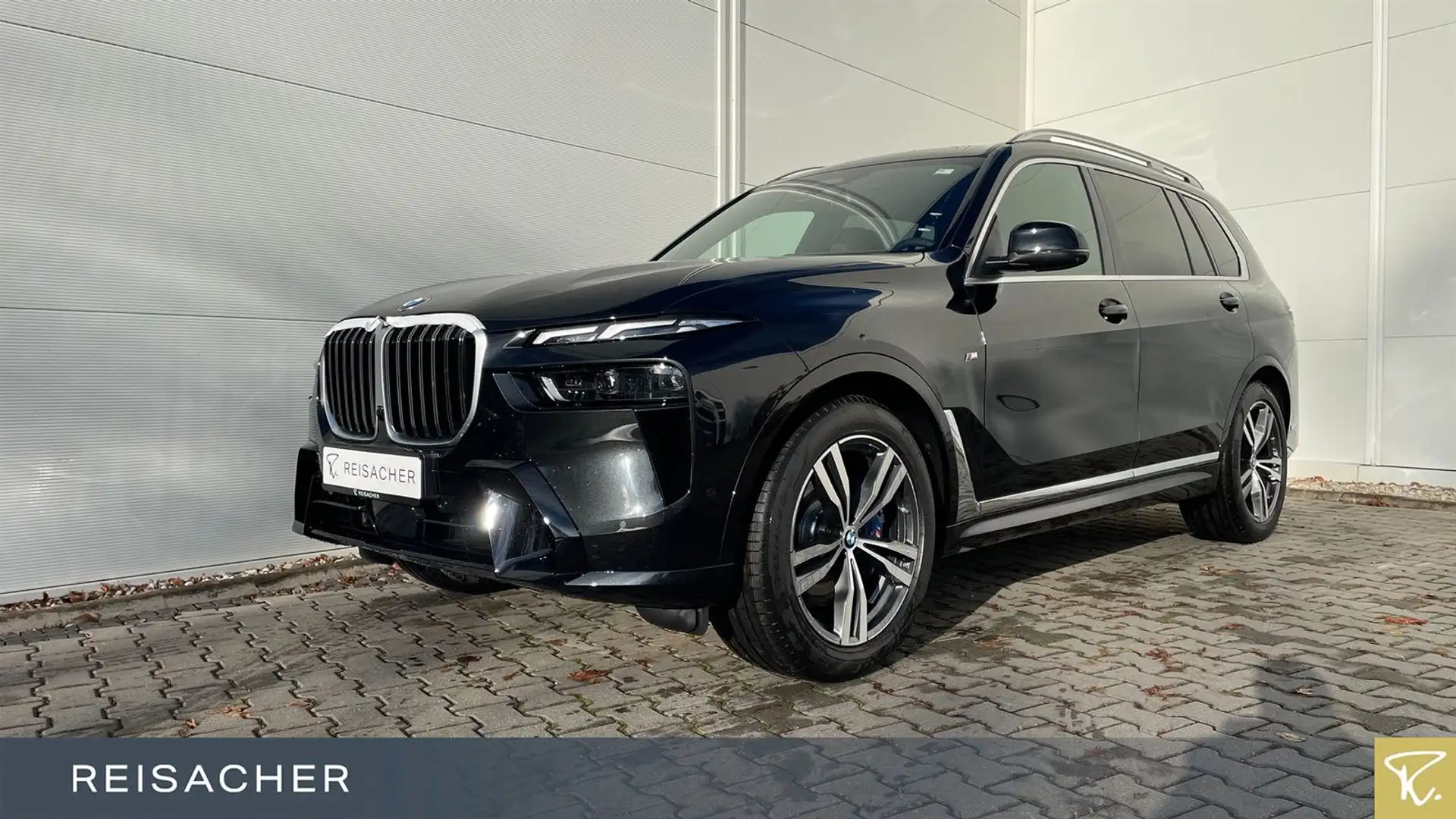 BMW X7 xDrive40d A M-Sport,AHK,DAProf,Leder,Autom Fekete - 1