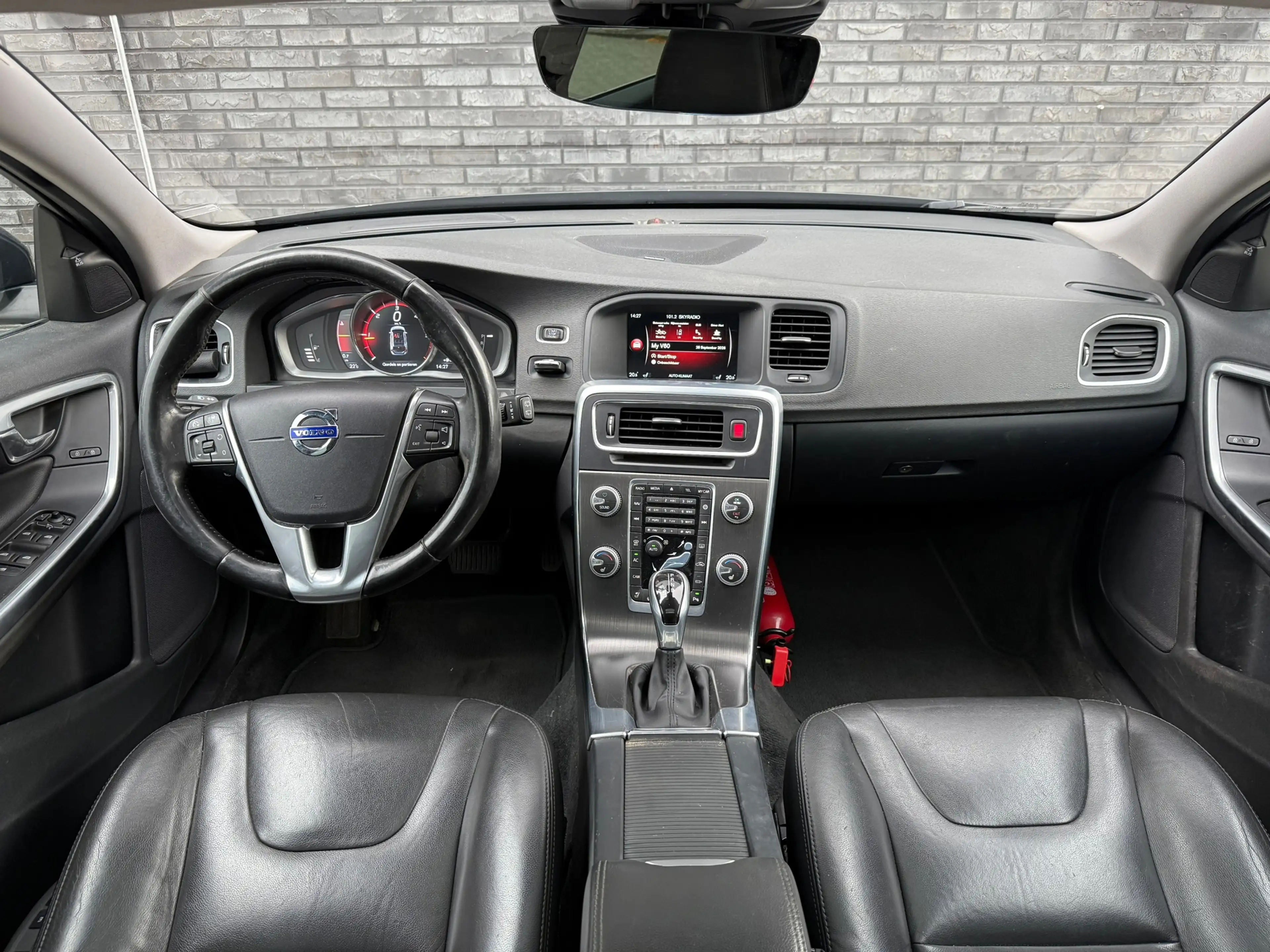 Volvo V60 2.0 D3 Ocean Race Aut|H&K|Pano|Camera|ACC|Elekt St — photo 2