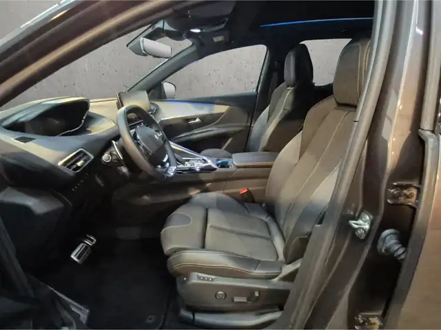 Peugeot 3008 view 9