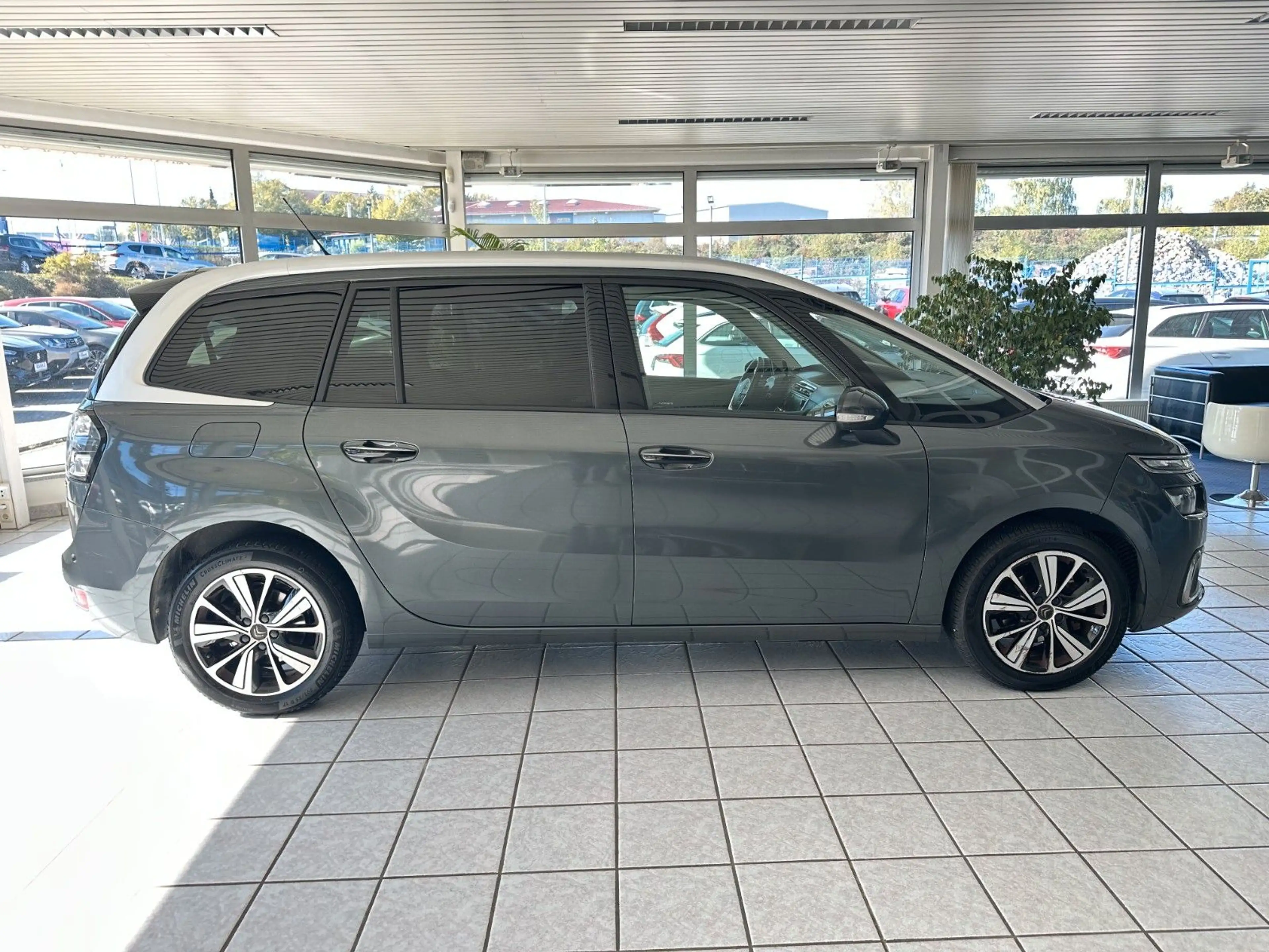 Citroen Grand C4 Picasso /Spacetourer Shine*7-Sitze*NAVI* — photo 4