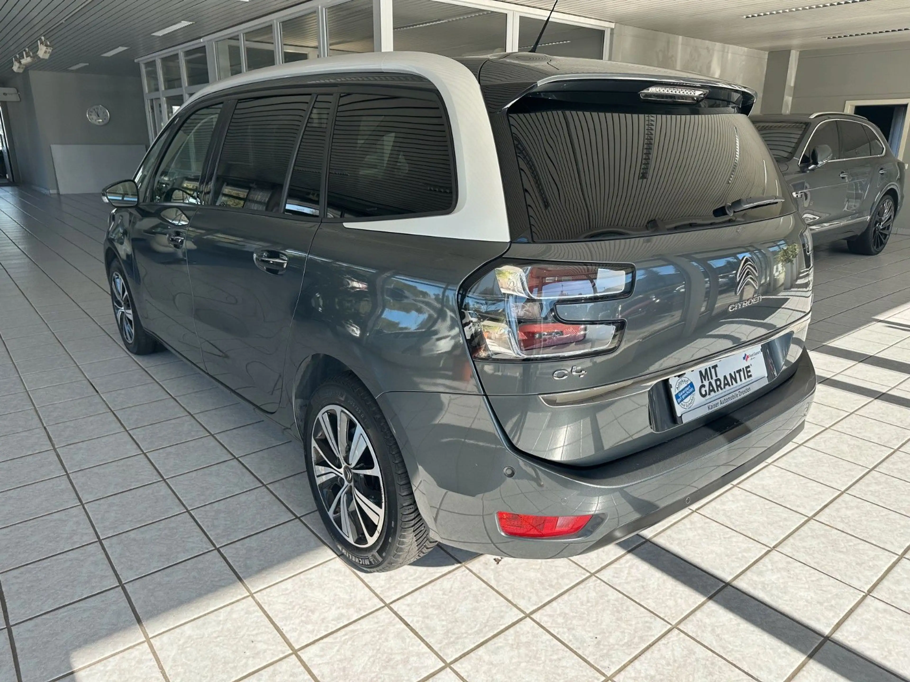 Citroen Grand C4 Picasso /Spacetourer Shine*7-Sitze*NAVI* — photo 7